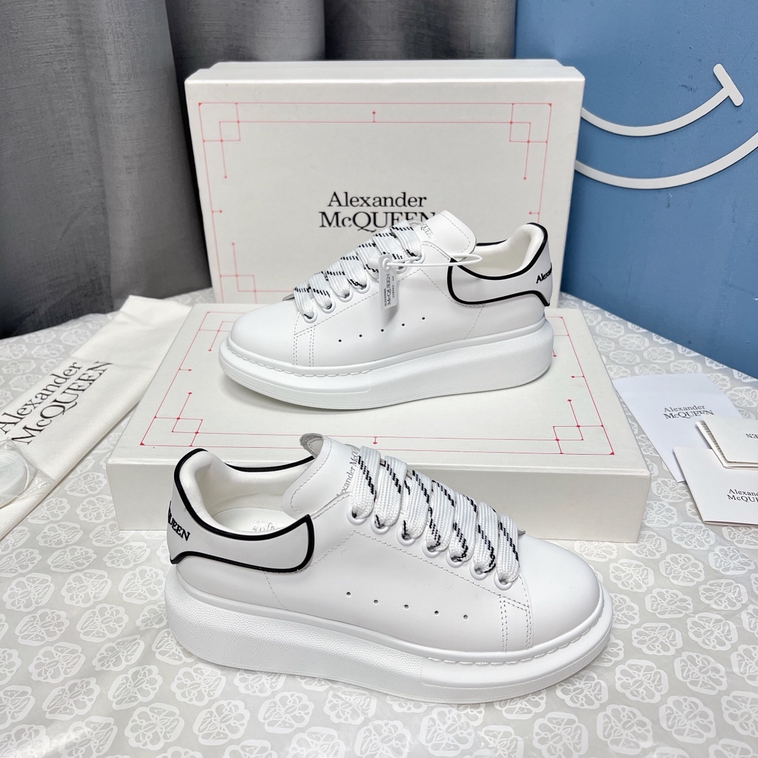 Alexander Mcqueen Male Sneakers M-l-s