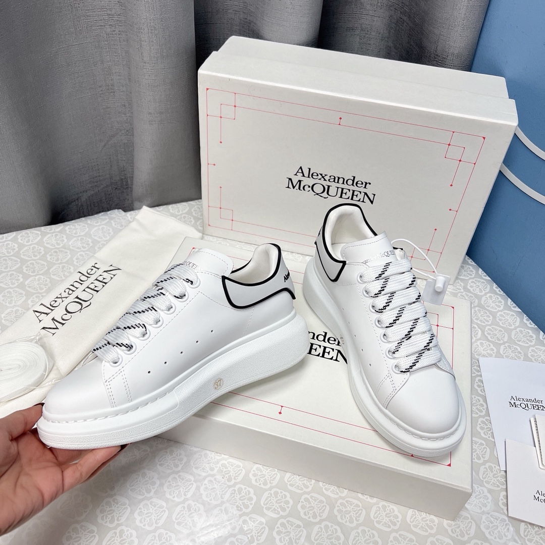 Alexander Mcqueen Male Sneakers M-l-s