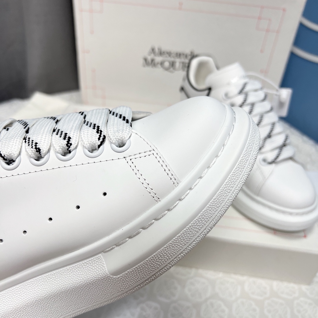 Alexander Mcqueen Male Sneakers M-l-s