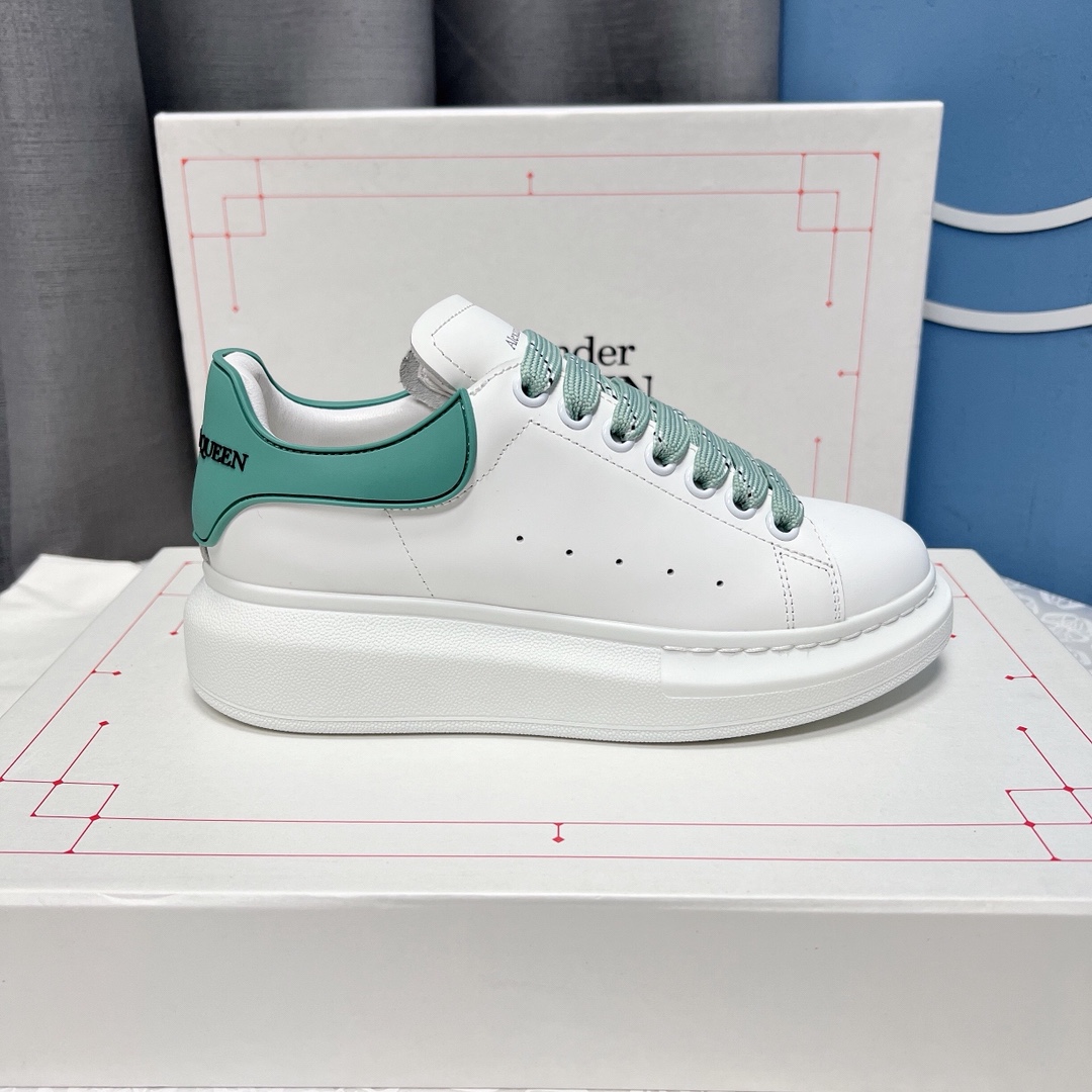 Alexander Mcqueen Male Sneakers M-l-s