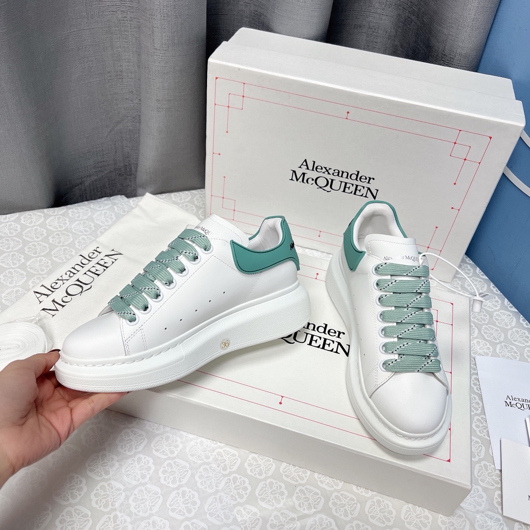 Alexander Mcqueen Male Sneakers M-l-s