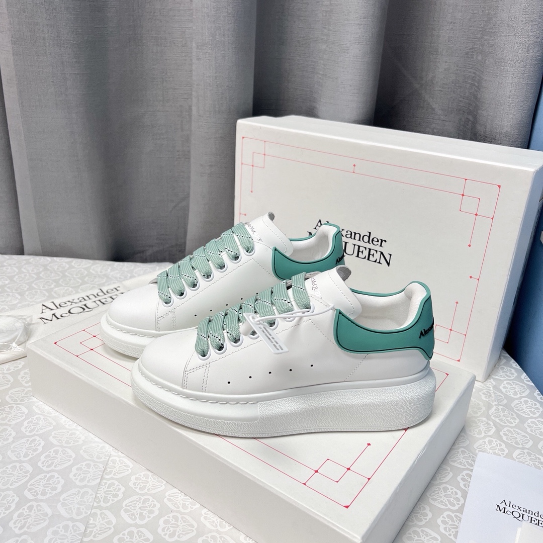 Alexander Mcqueen Male Sneakers M-l-s