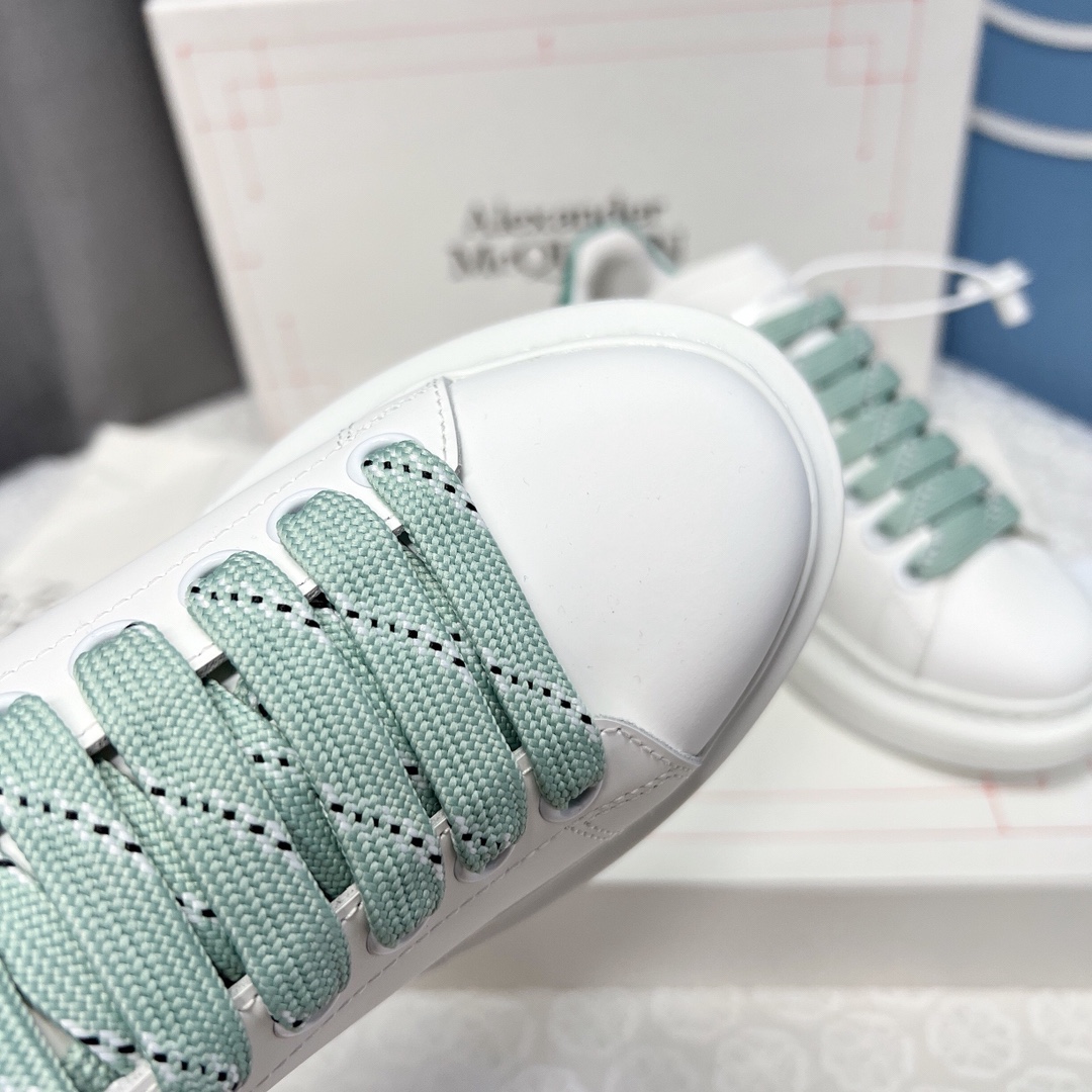 Alexander Mcqueen Male Sneakers M-l-s