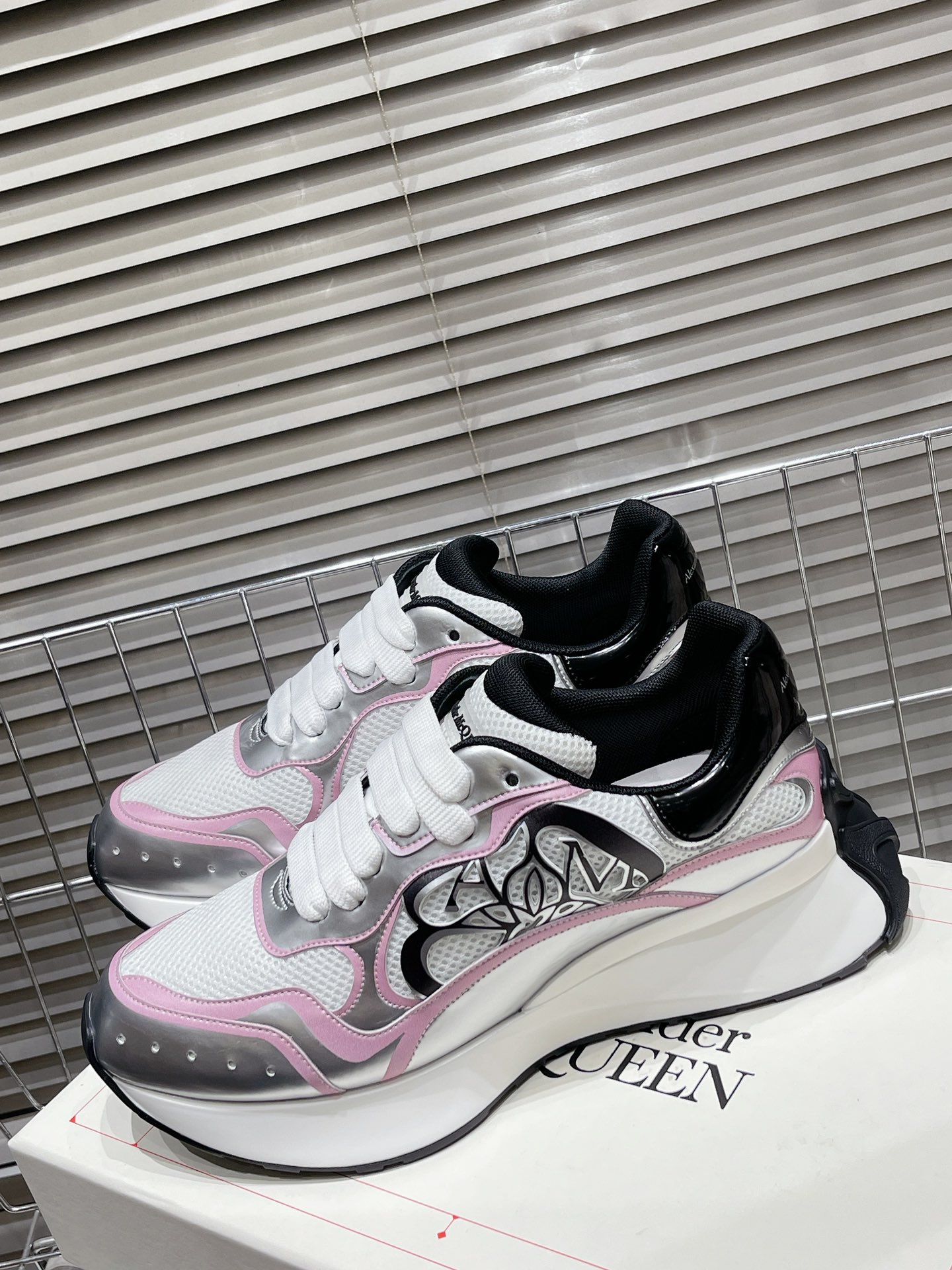 Alexander Mcqueen Dior Male Sneakers White M-l-s