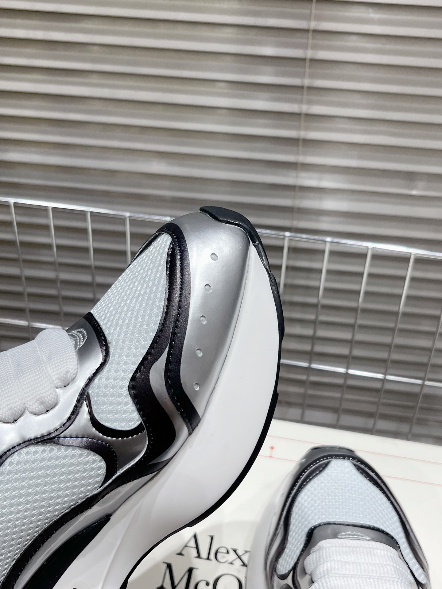 Alexander Mcqueen Dior Male Sneakers White M-l-s