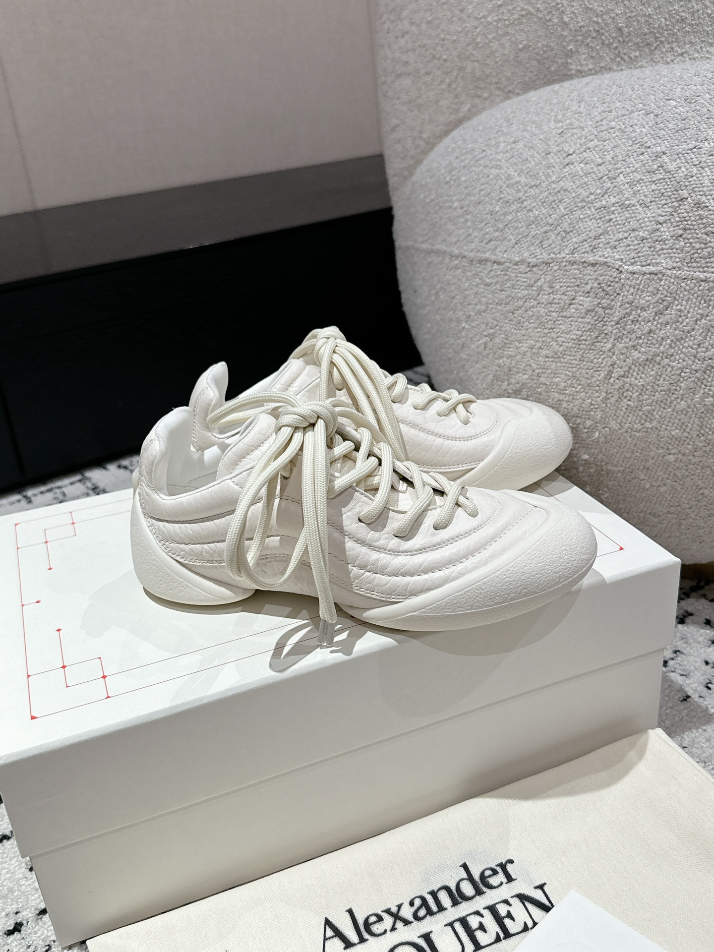 Alexander Mcqueen Female Sneakers Breathable M-l-s