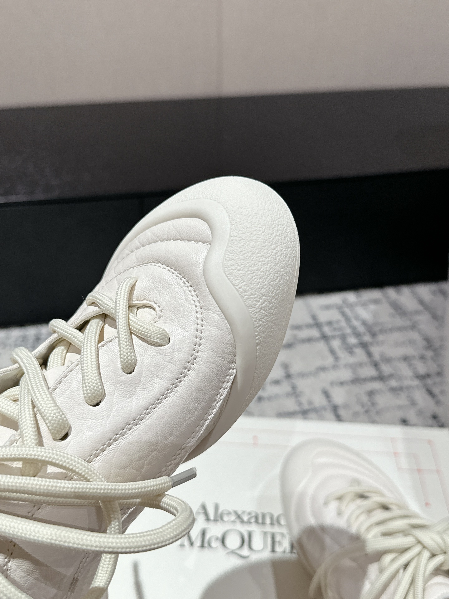 Alexander Mcqueen Female Sneakers Breathable M-l-s