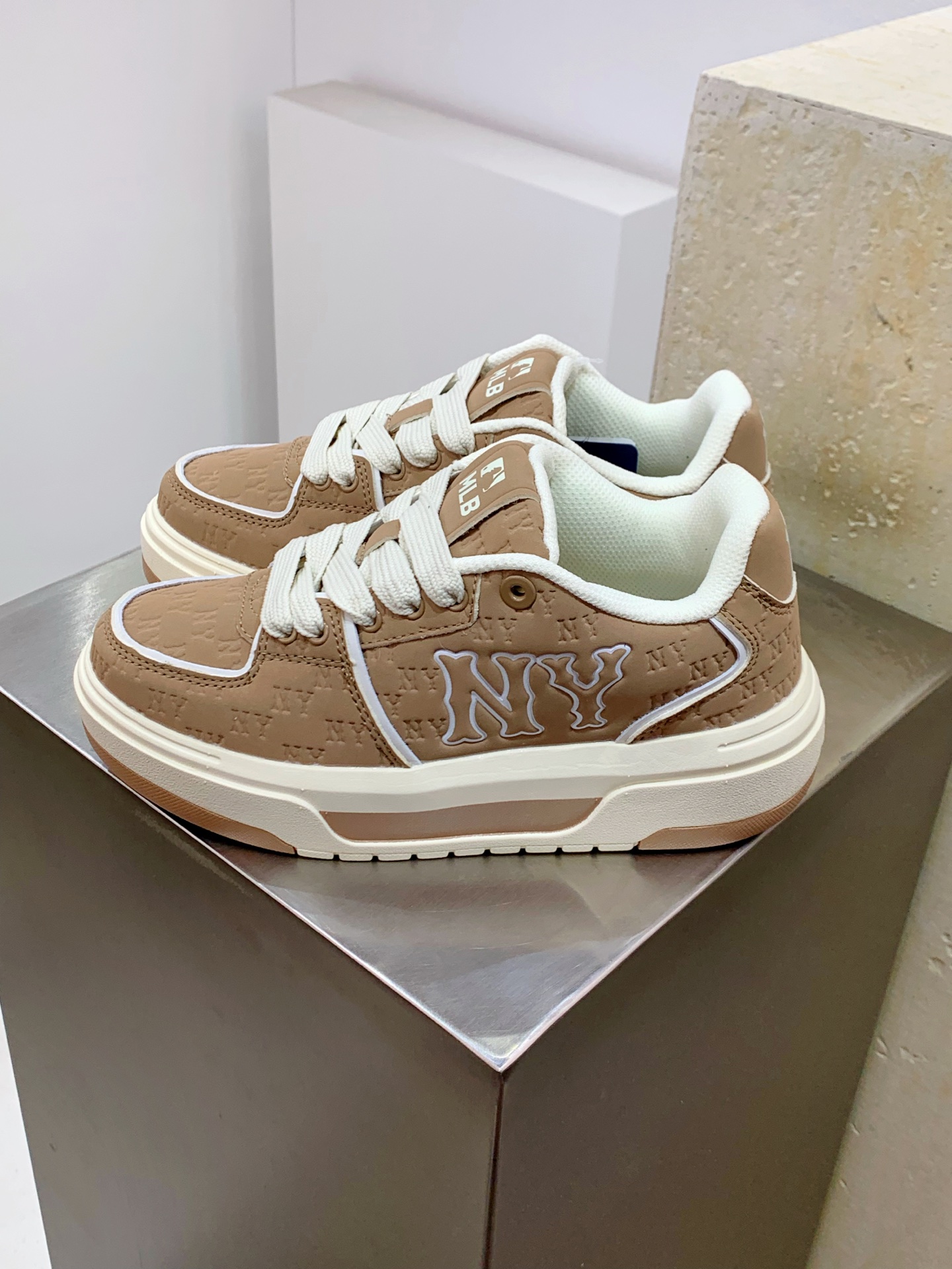 Nike Running Shoes M-l-s