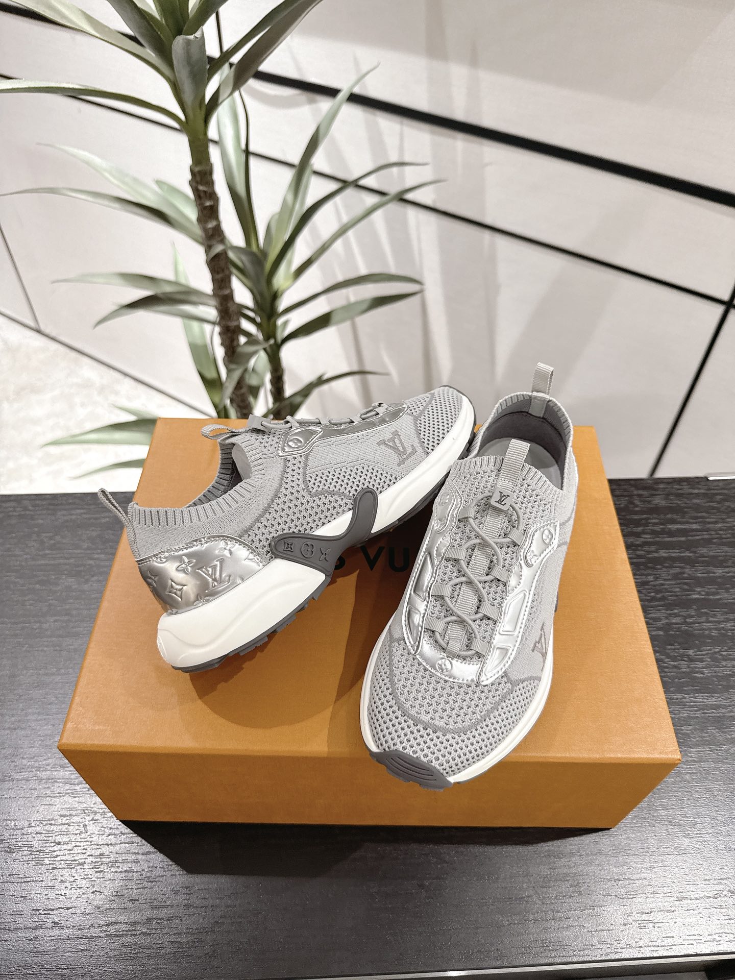 Louis Vuitton Male Running Shoes Breathable M-l-s