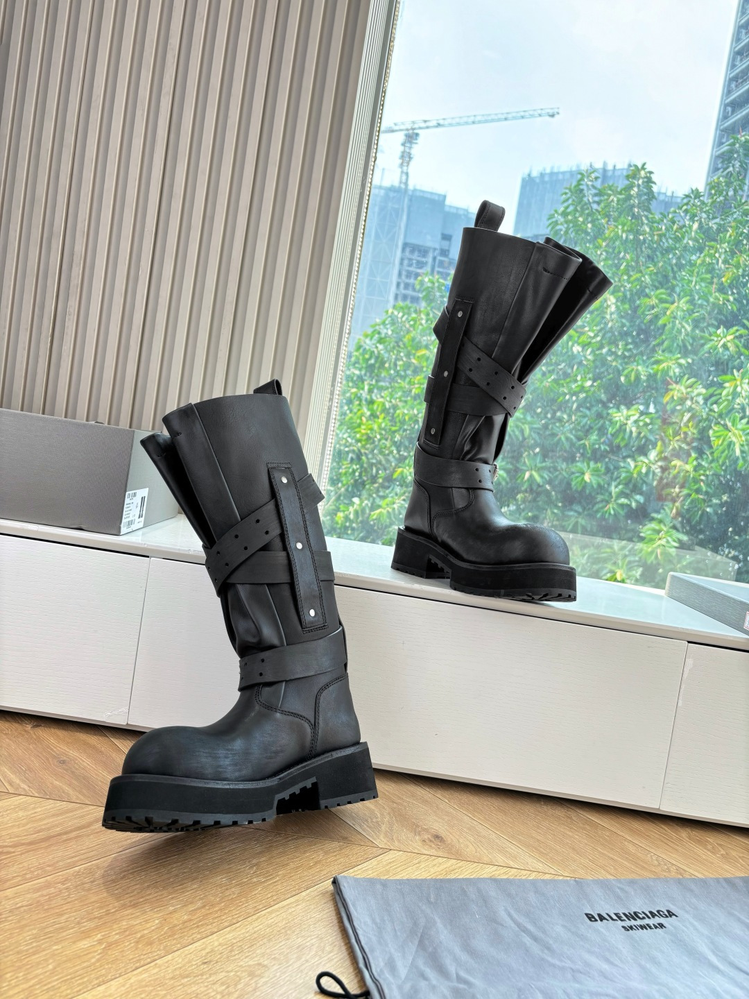 Balenciaga Female Boots Real Leather M-l