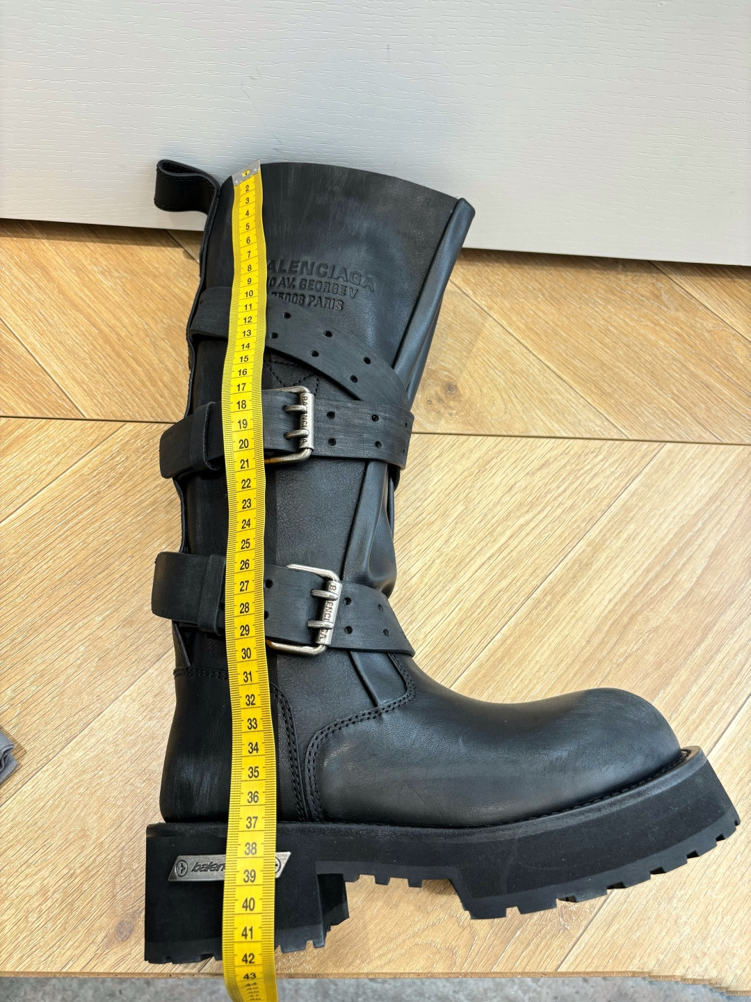 Balenciaga Female Boots Real Leather M-l
