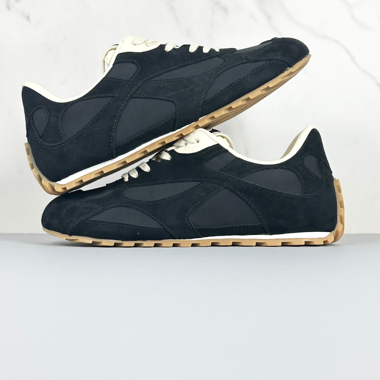 Bottega Veneta Couple Sneakers M-l-s