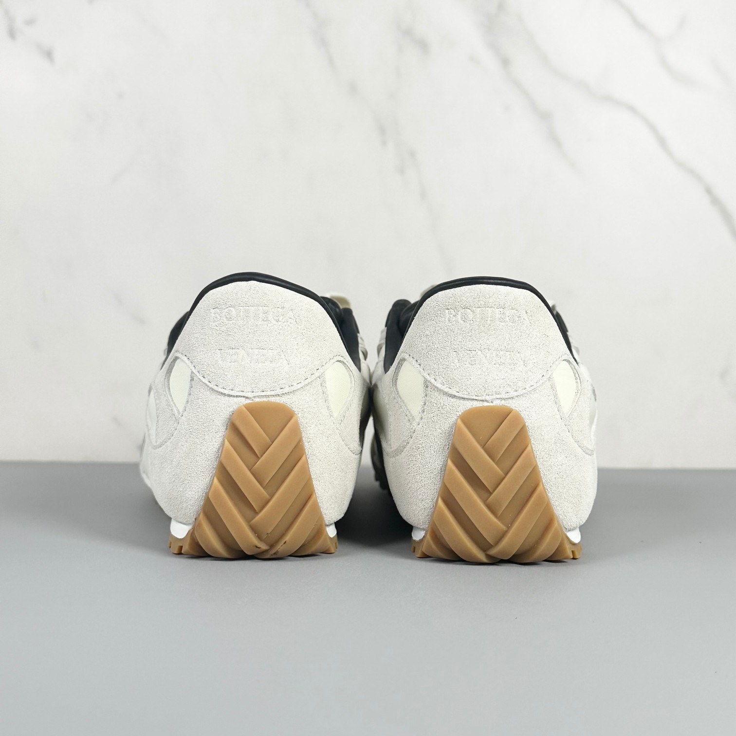 Bottega Veneta Couple Sneakers M-l-s