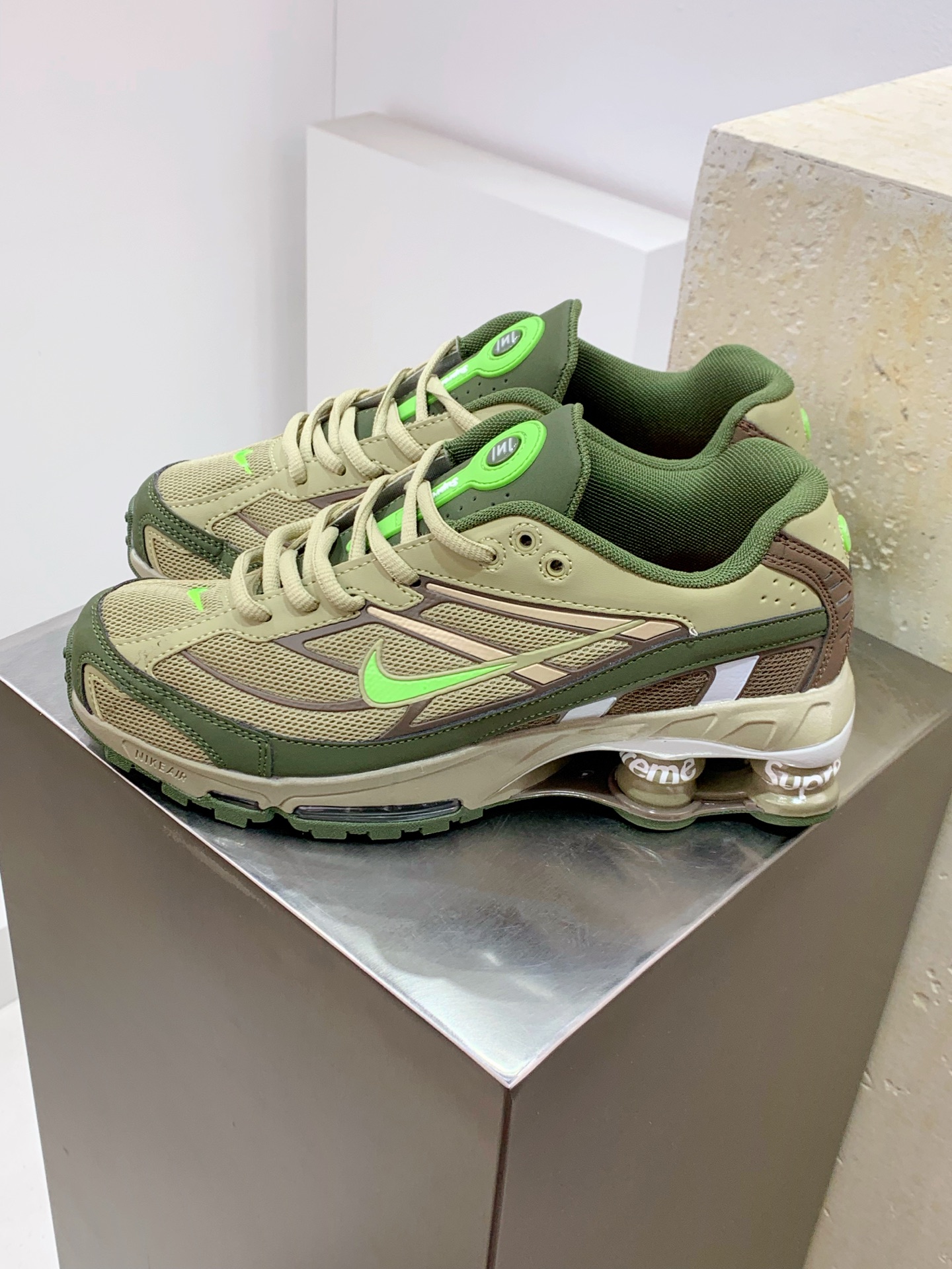 Nike Basic Shoes Gray L-s