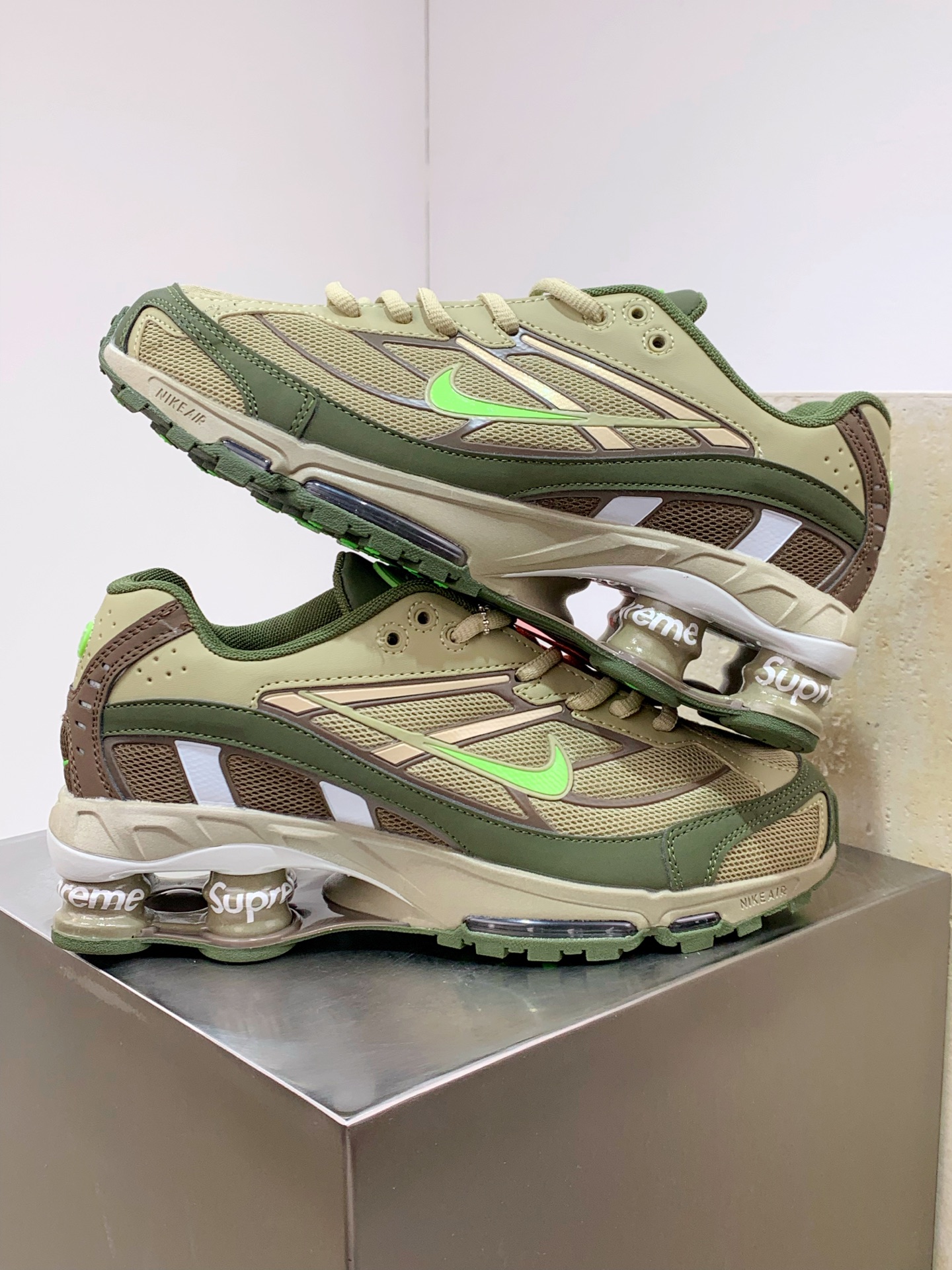 Nike Basic Shoes Gray L-s