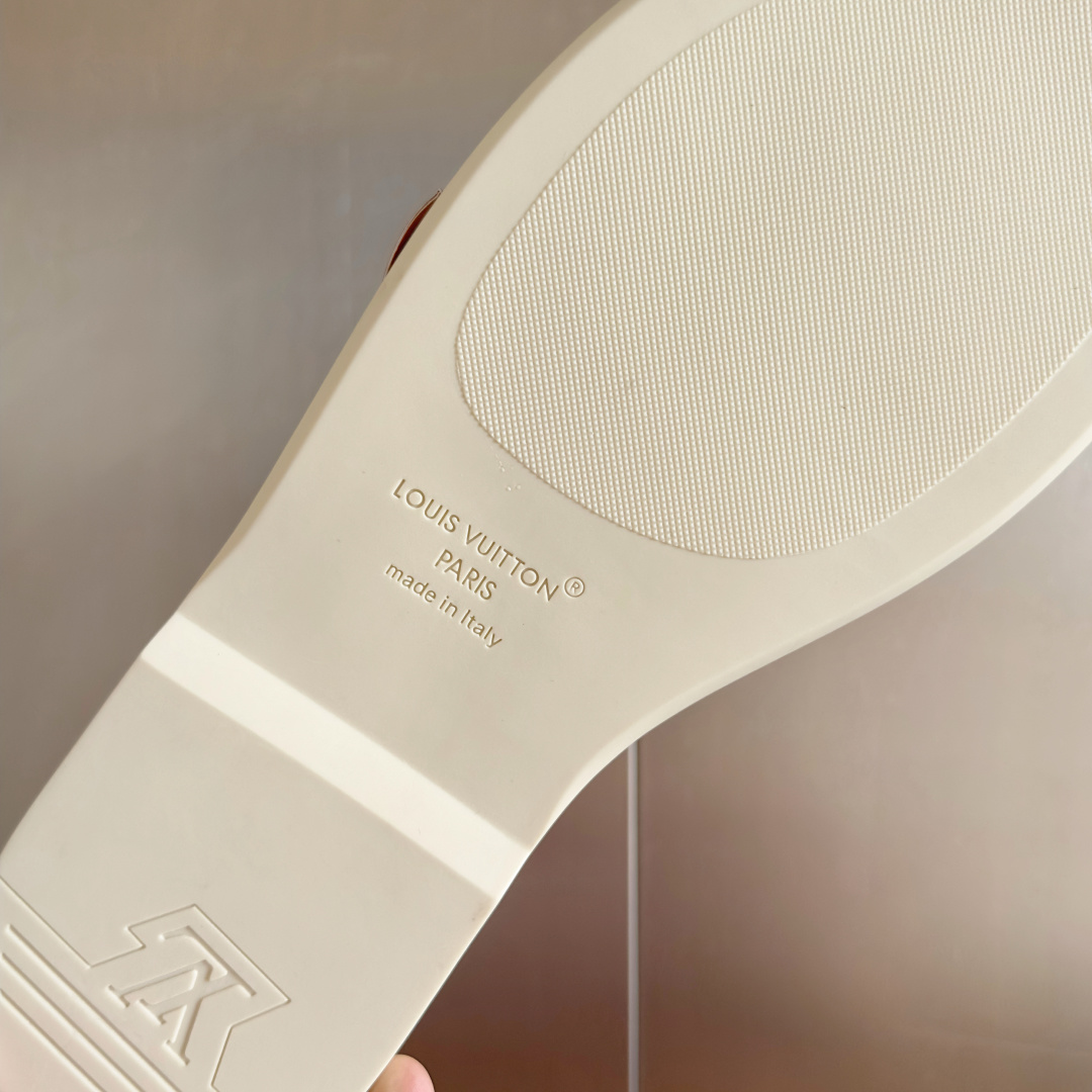 Louis Vuitton Male Sandals M-l-s