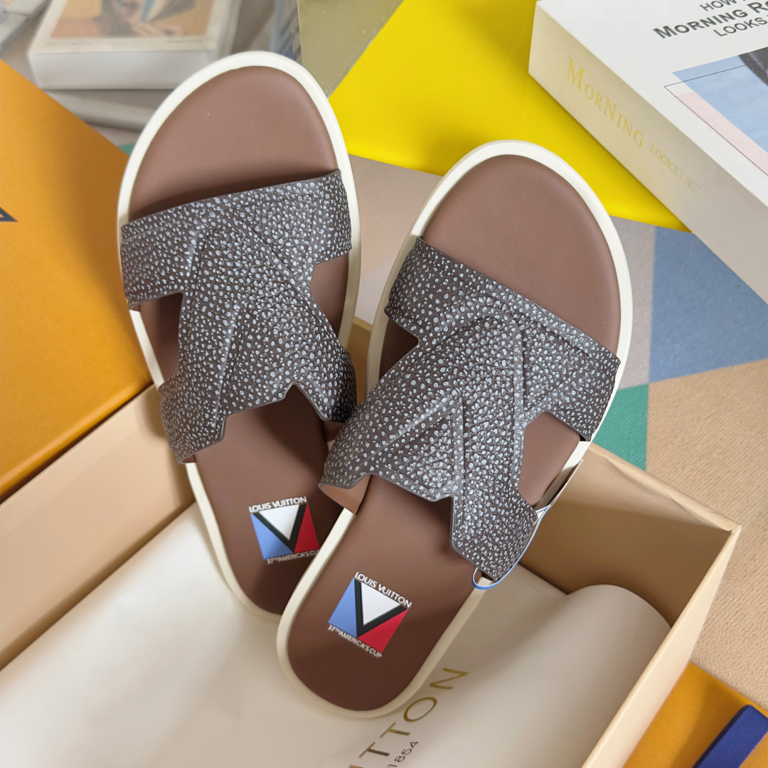 Louis Vuitton Male Sandals M-l-s