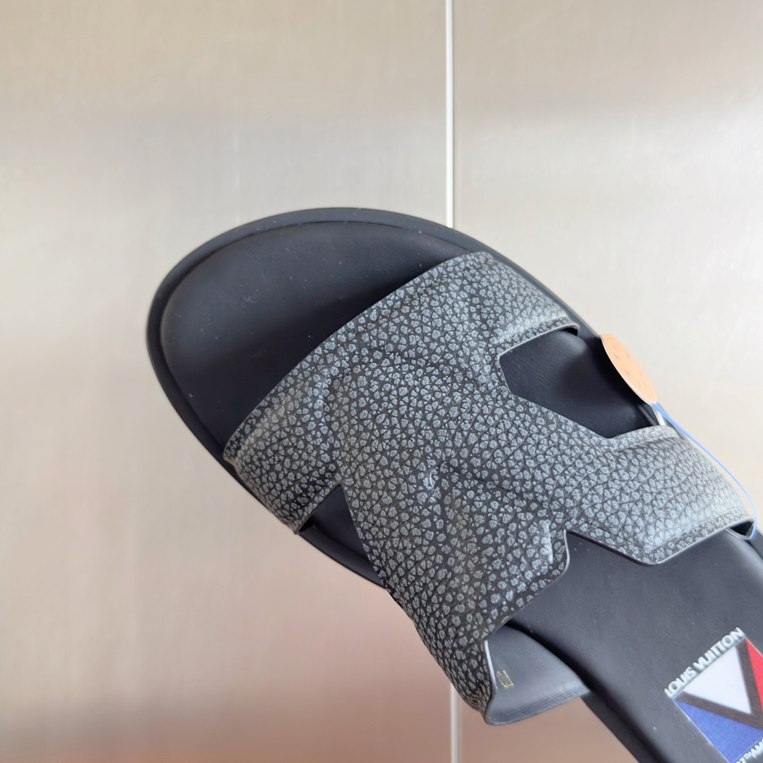 Louis Vuitton Male Sandals M-l-s