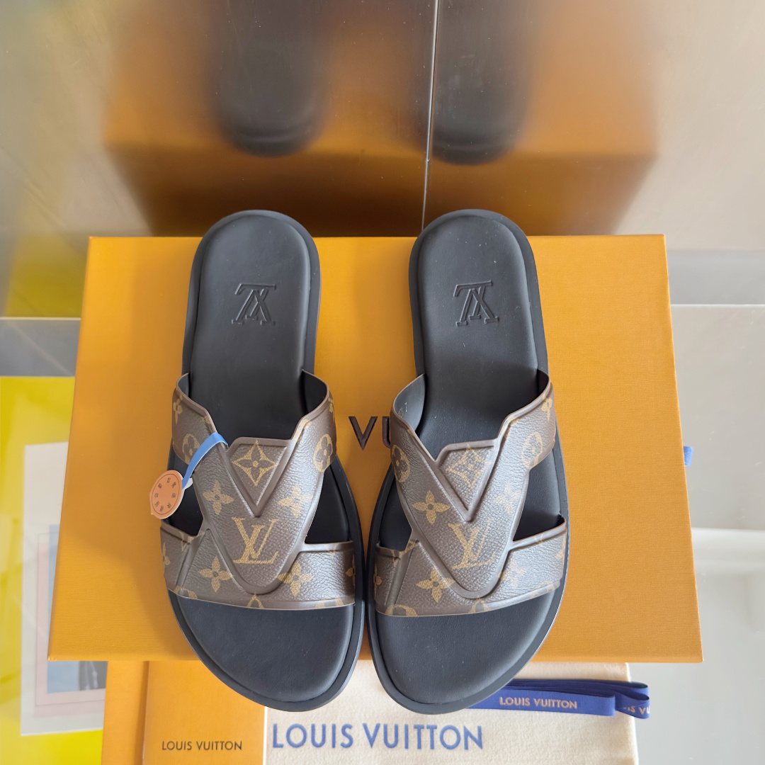 Louis Vuitton Male Sandals M-l-s