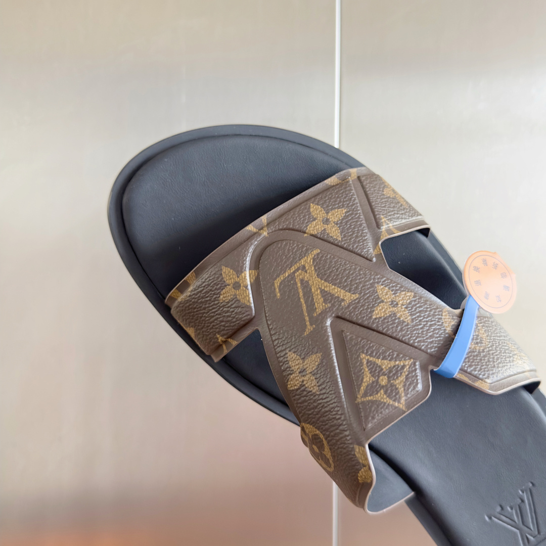 Louis Vuitton Male Sandals M-l-s