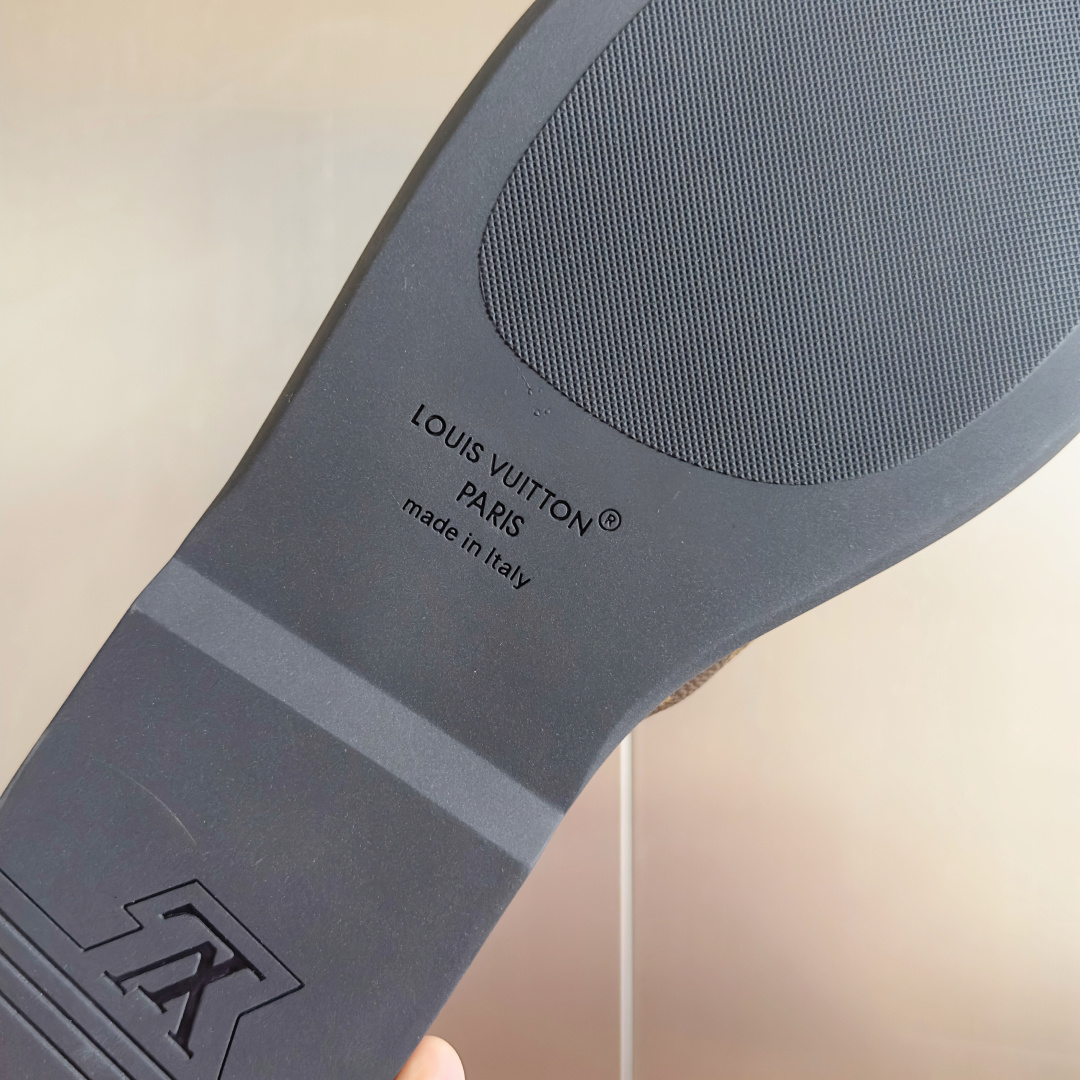 Louis Vuitton Male Sandals M-l-s