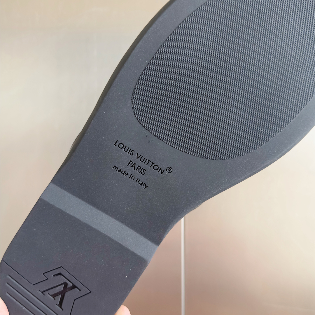 Louis Vuitton Male Sandals M-l-s