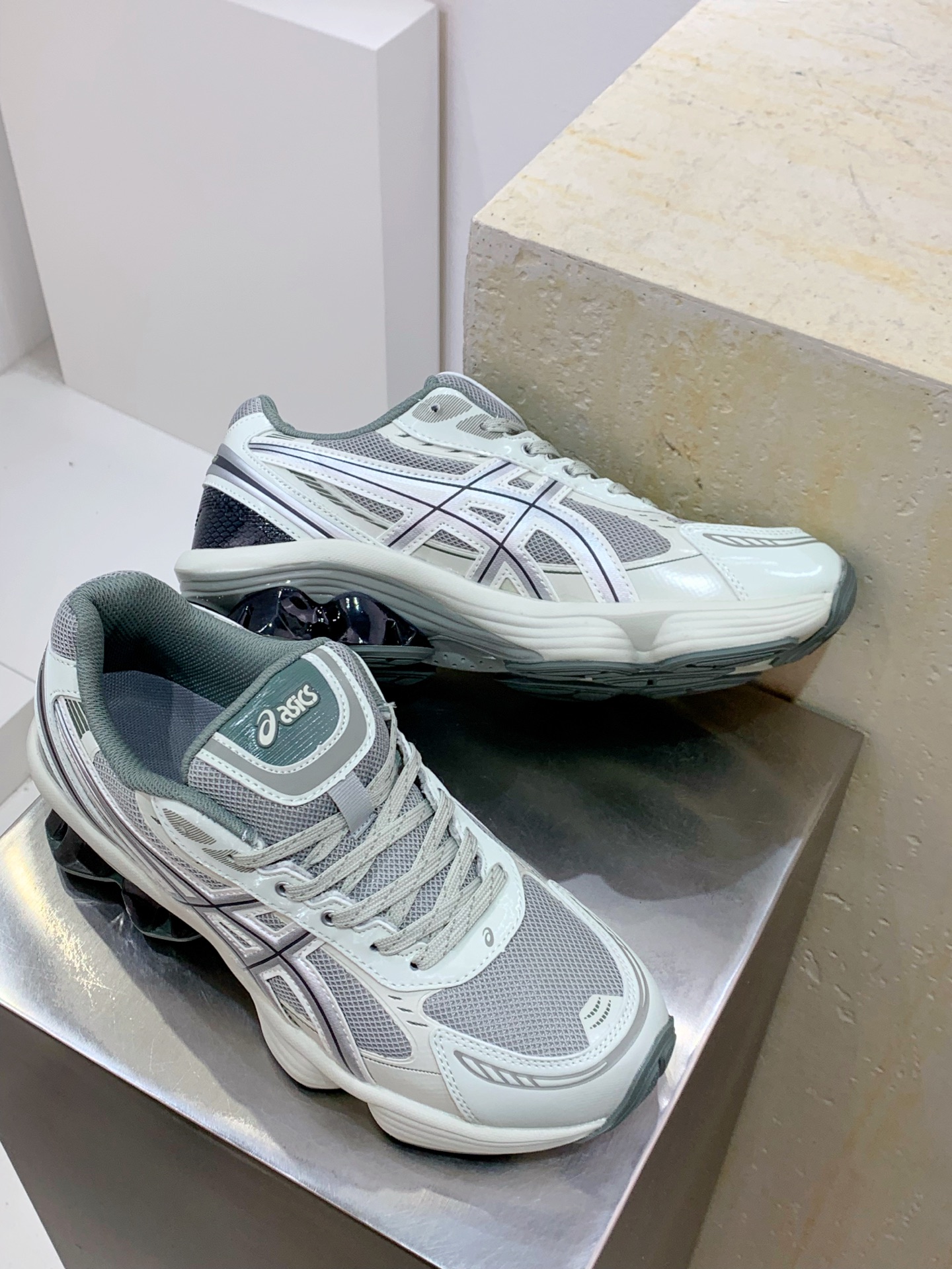 Asics Running Shoes Breathable L-s