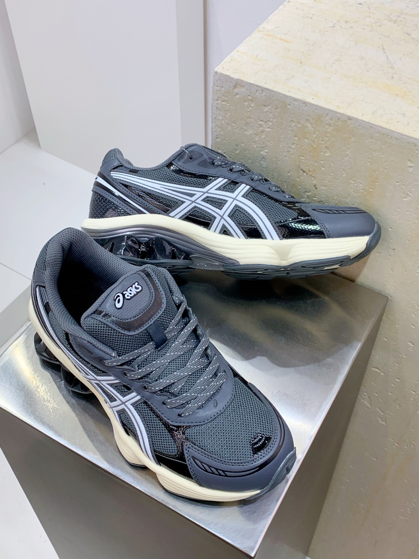 Asics Running Shoes Breathable L-s
