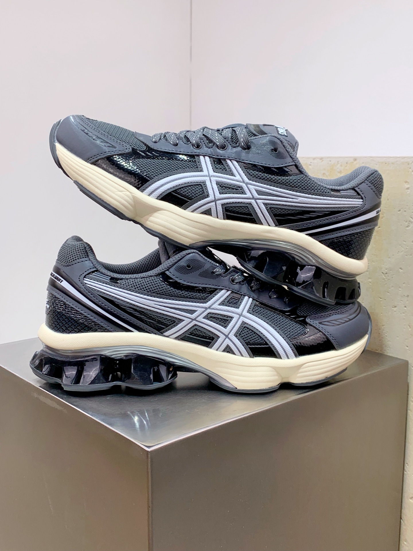 Asics Running Shoes Breathable L-s