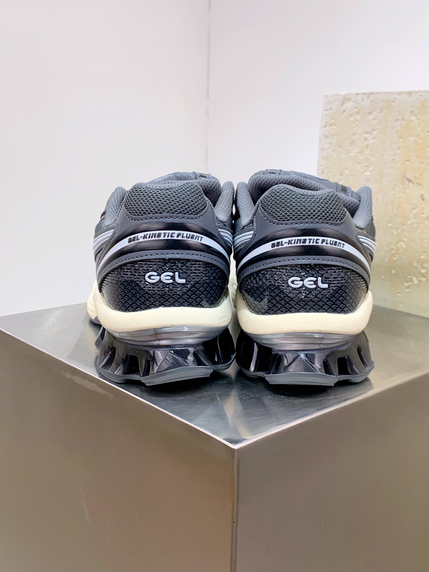 Asics Running Shoes Breathable L-s