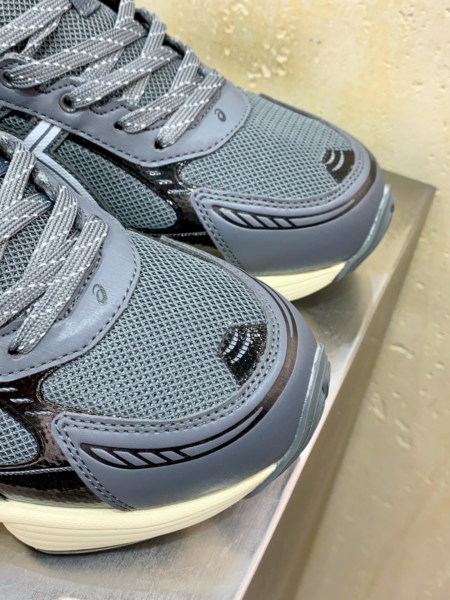 Asics Running Shoes Breathable L-s