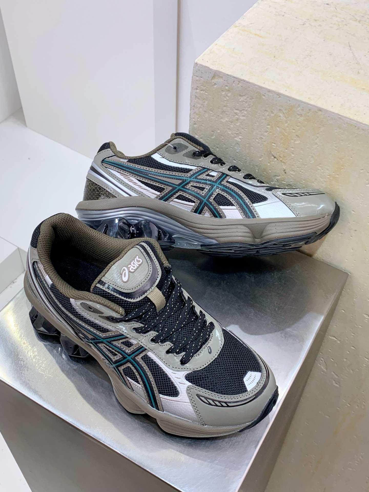 Asics Running Shoes Breathable L-s