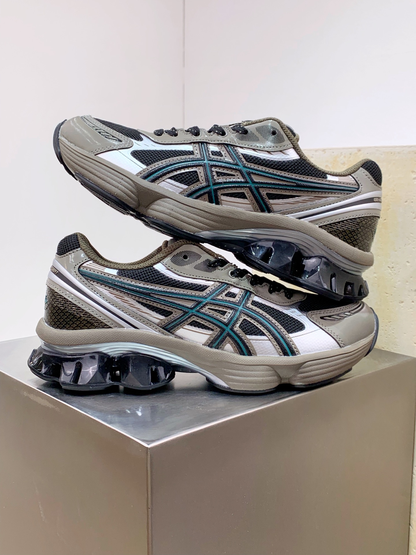 Asics Running Shoes Breathable L-s