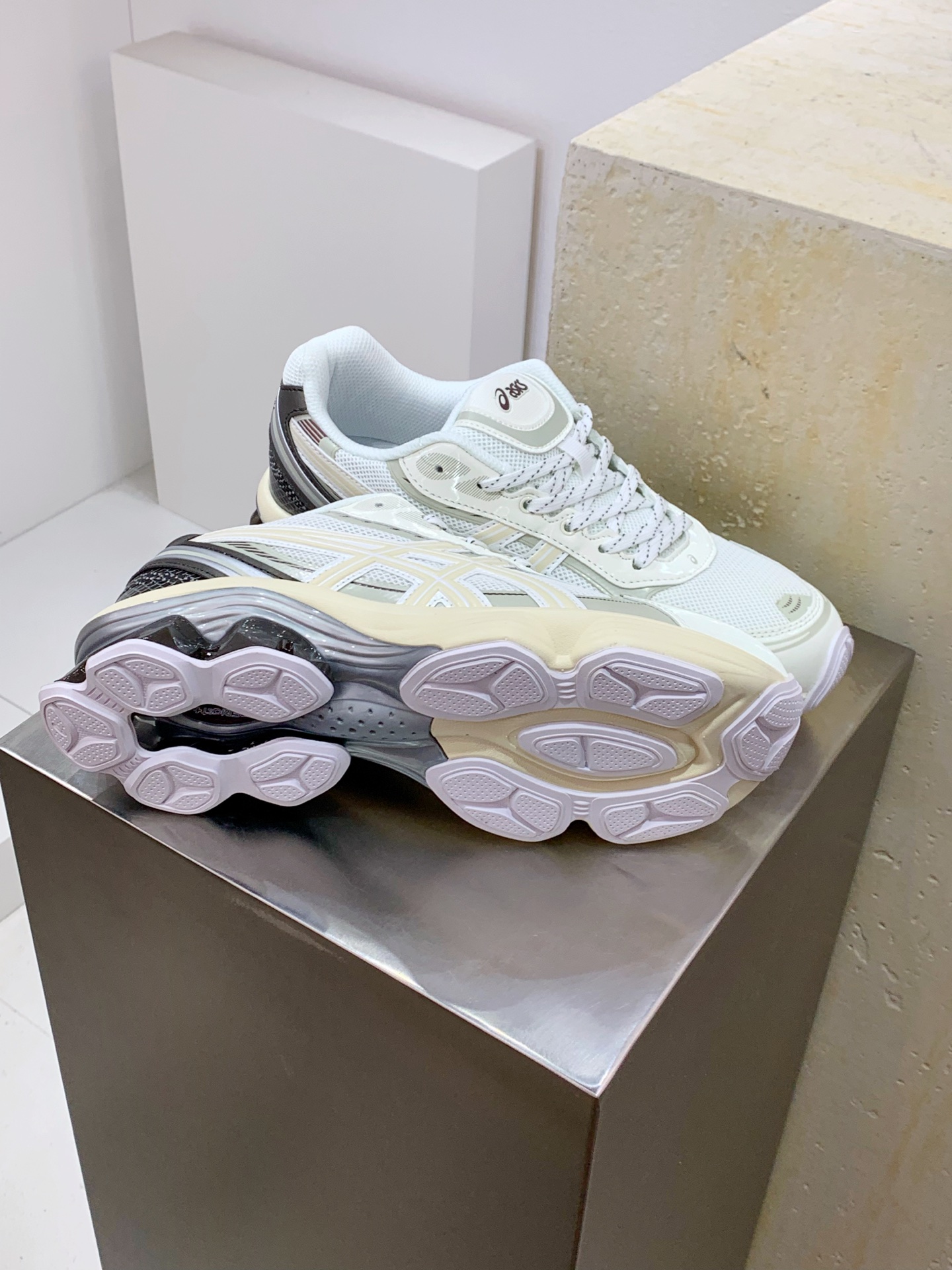 Asics Running Shoes Breathable L-s