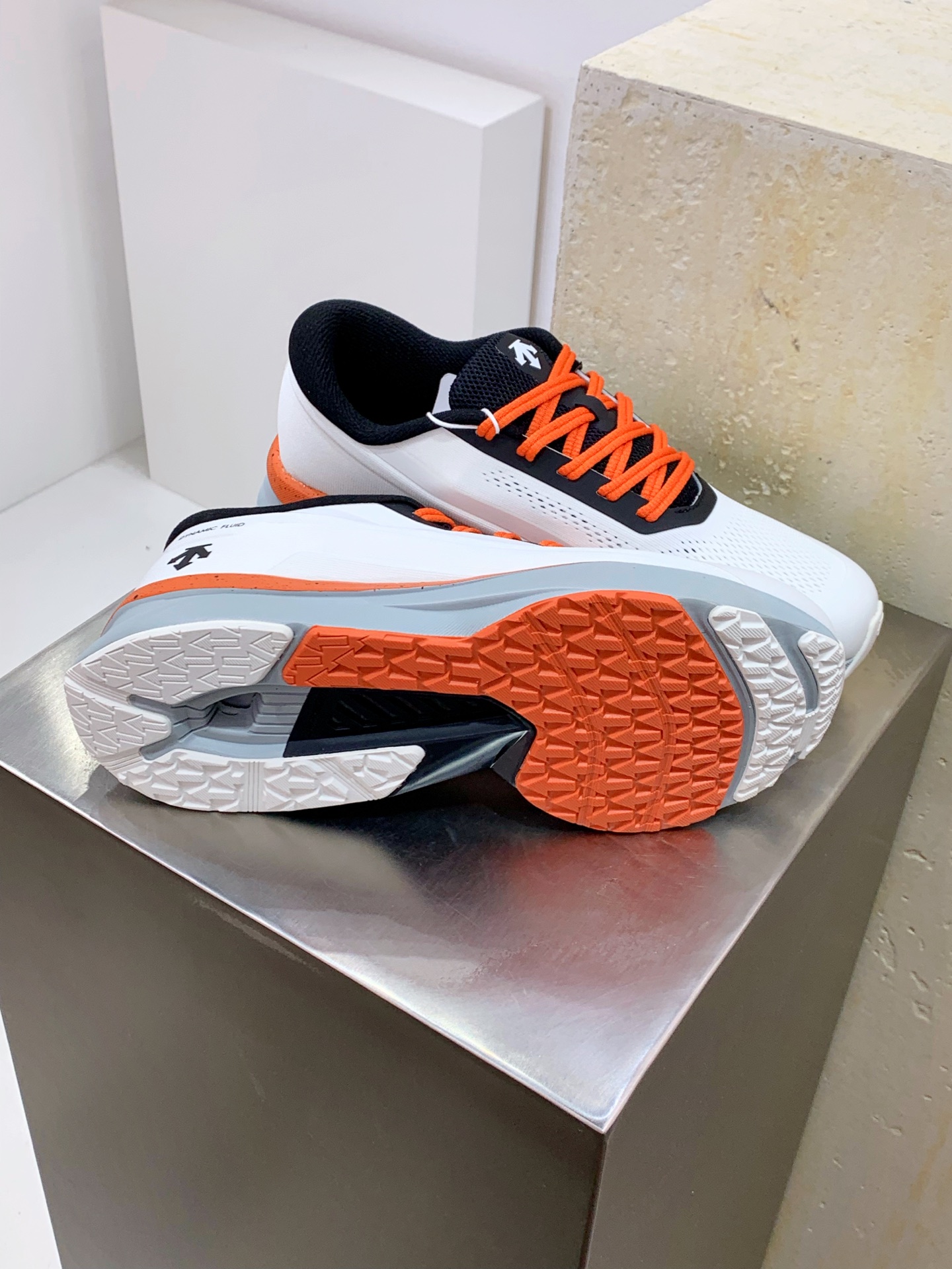 Descente Male Running Shoes Breathable M-l-s