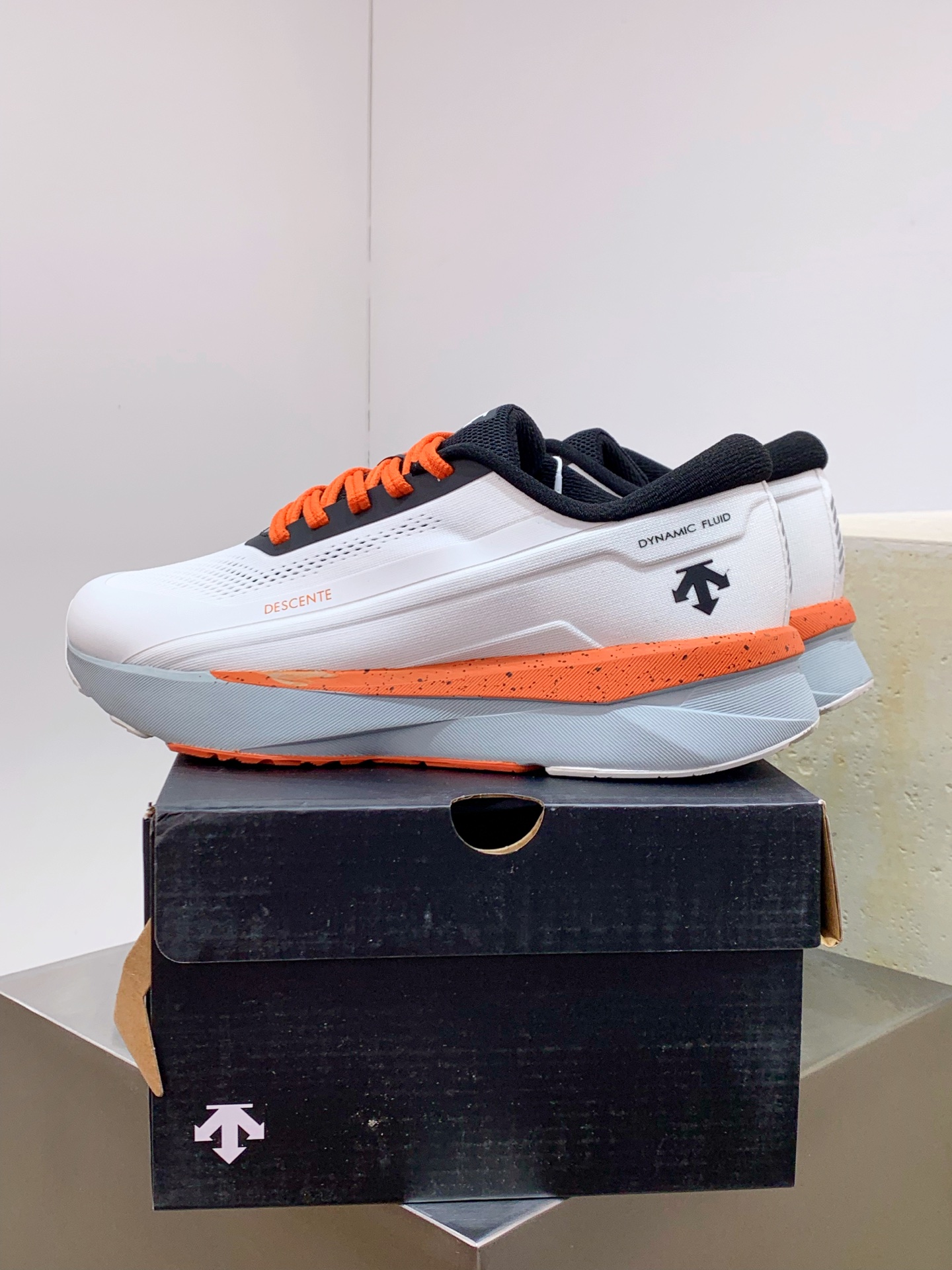 Descente Male Running Shoes Breathable M-l-s