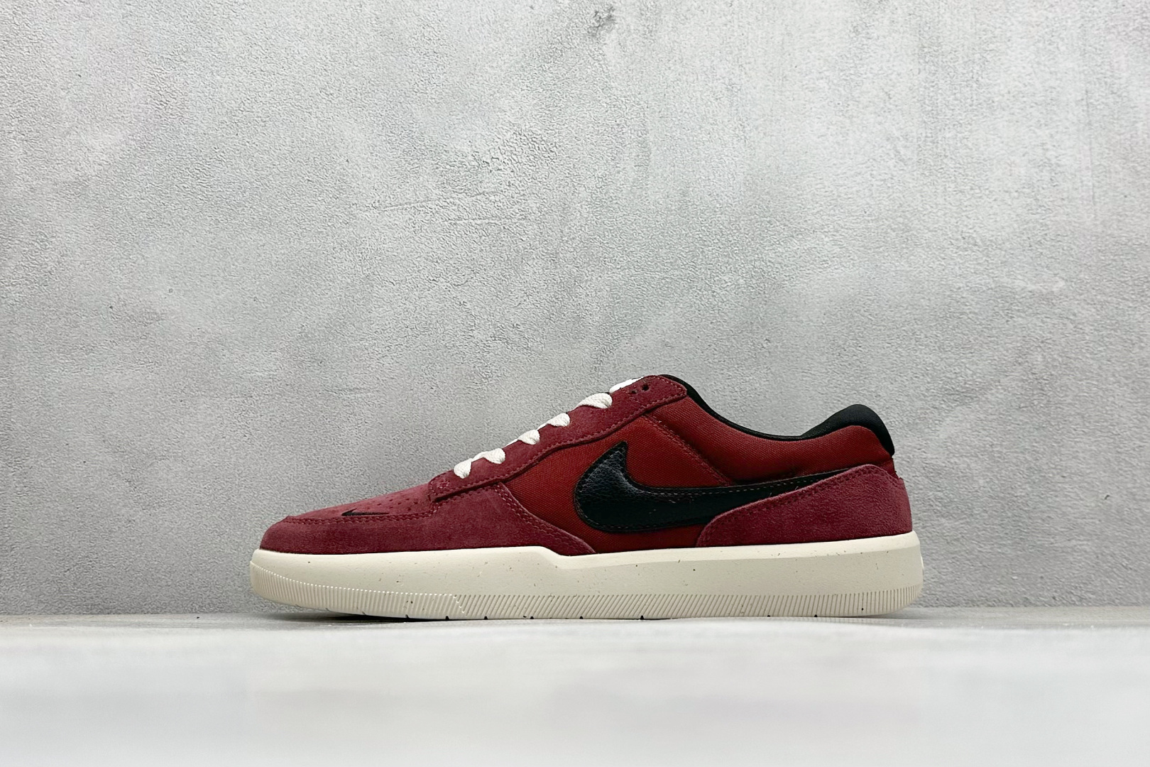 Nike Male Board Shoes S