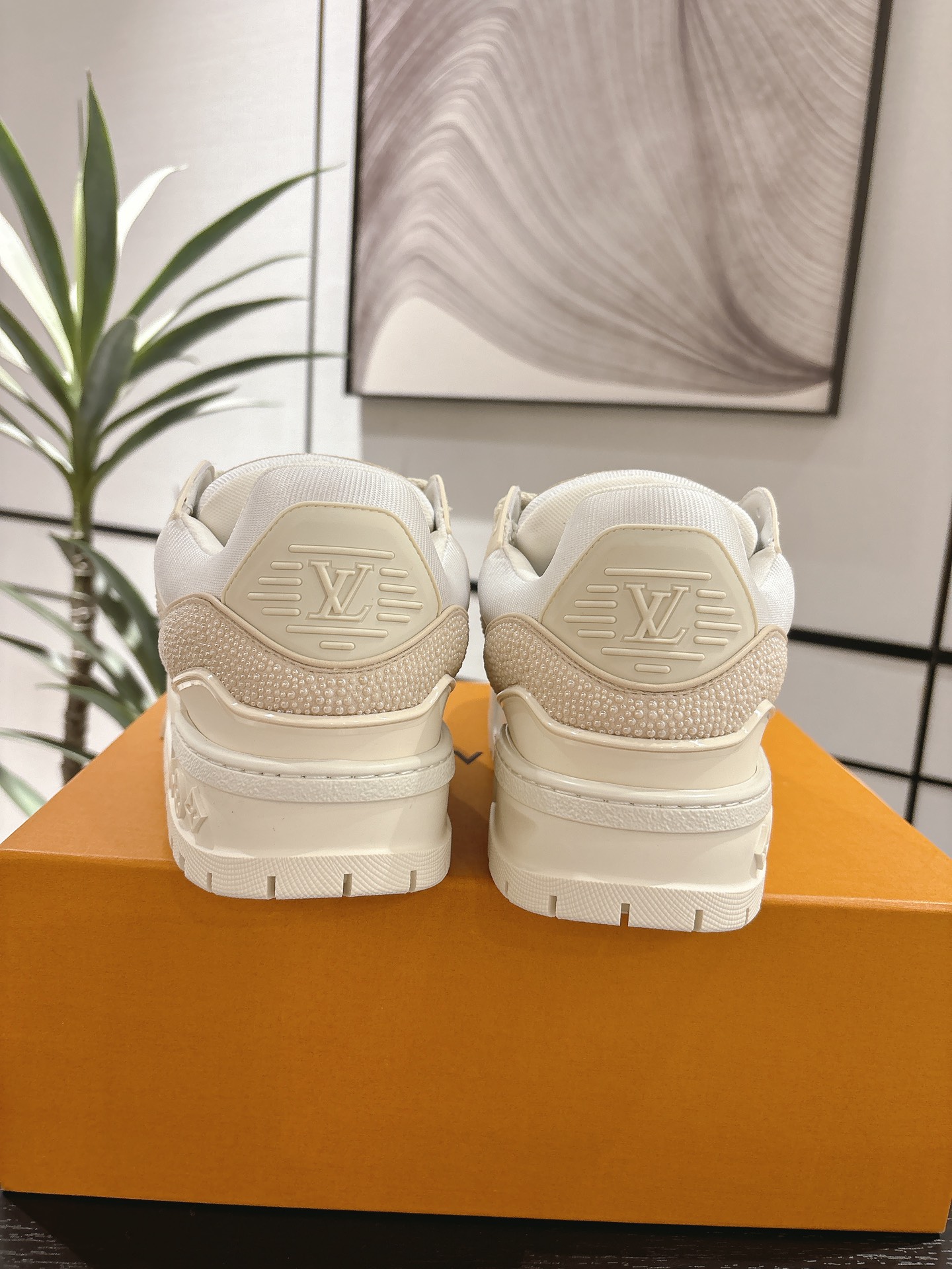 Louis Vuitton Couple Basic Shoes L