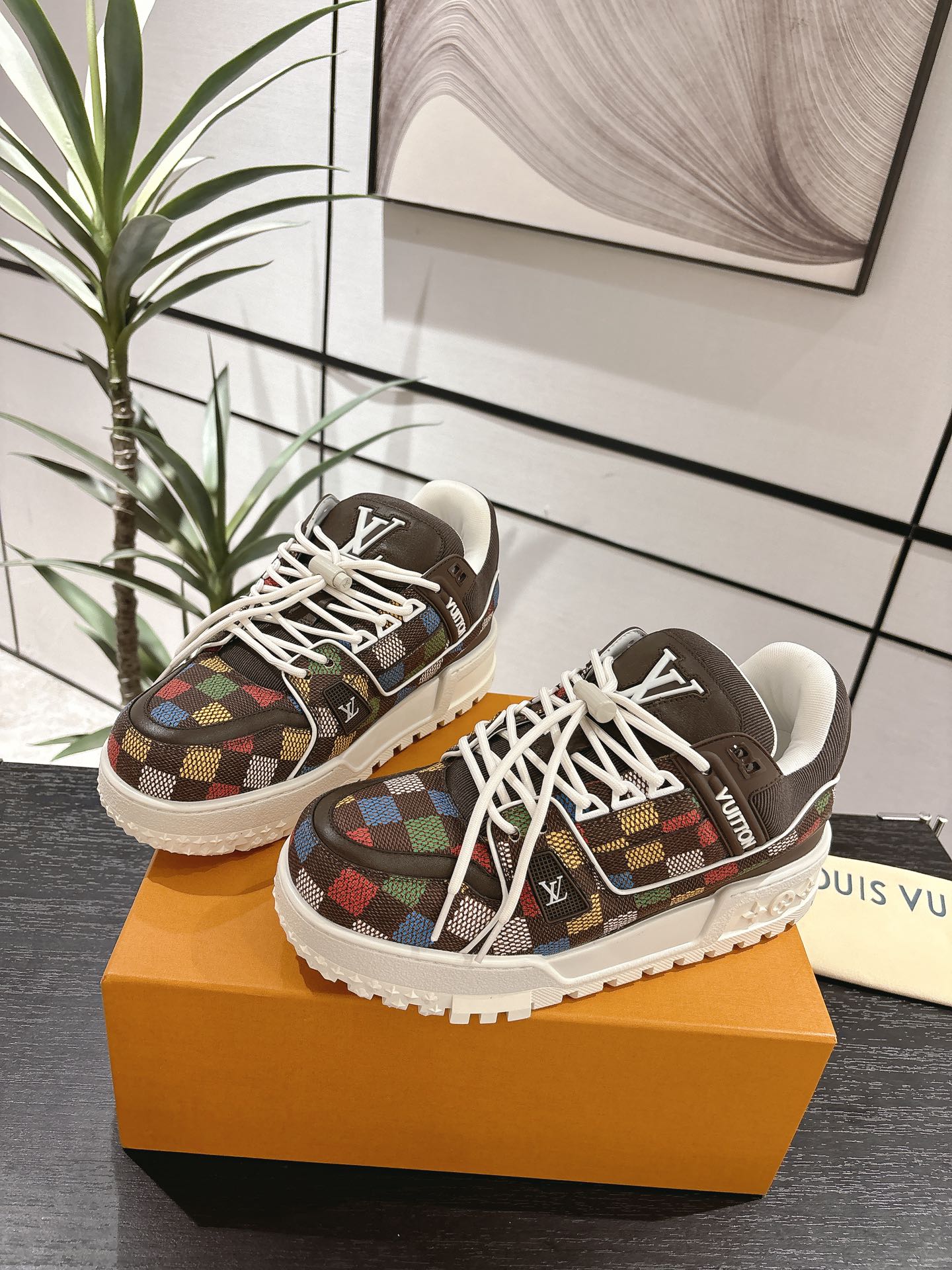 Louis Vuitton Couple Basic Shoes L