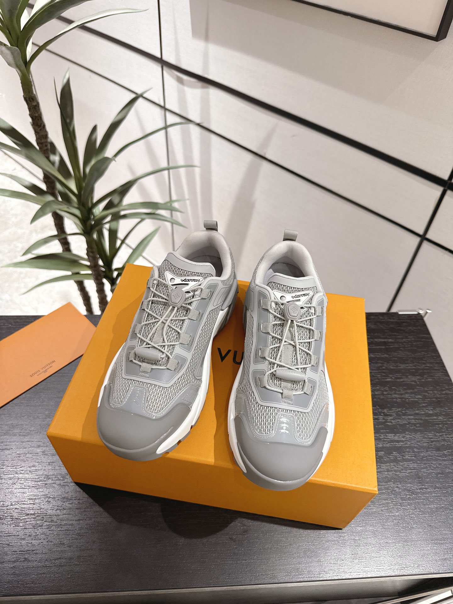 Louis Vuitton Male Running Shoes Breathable M-l-s