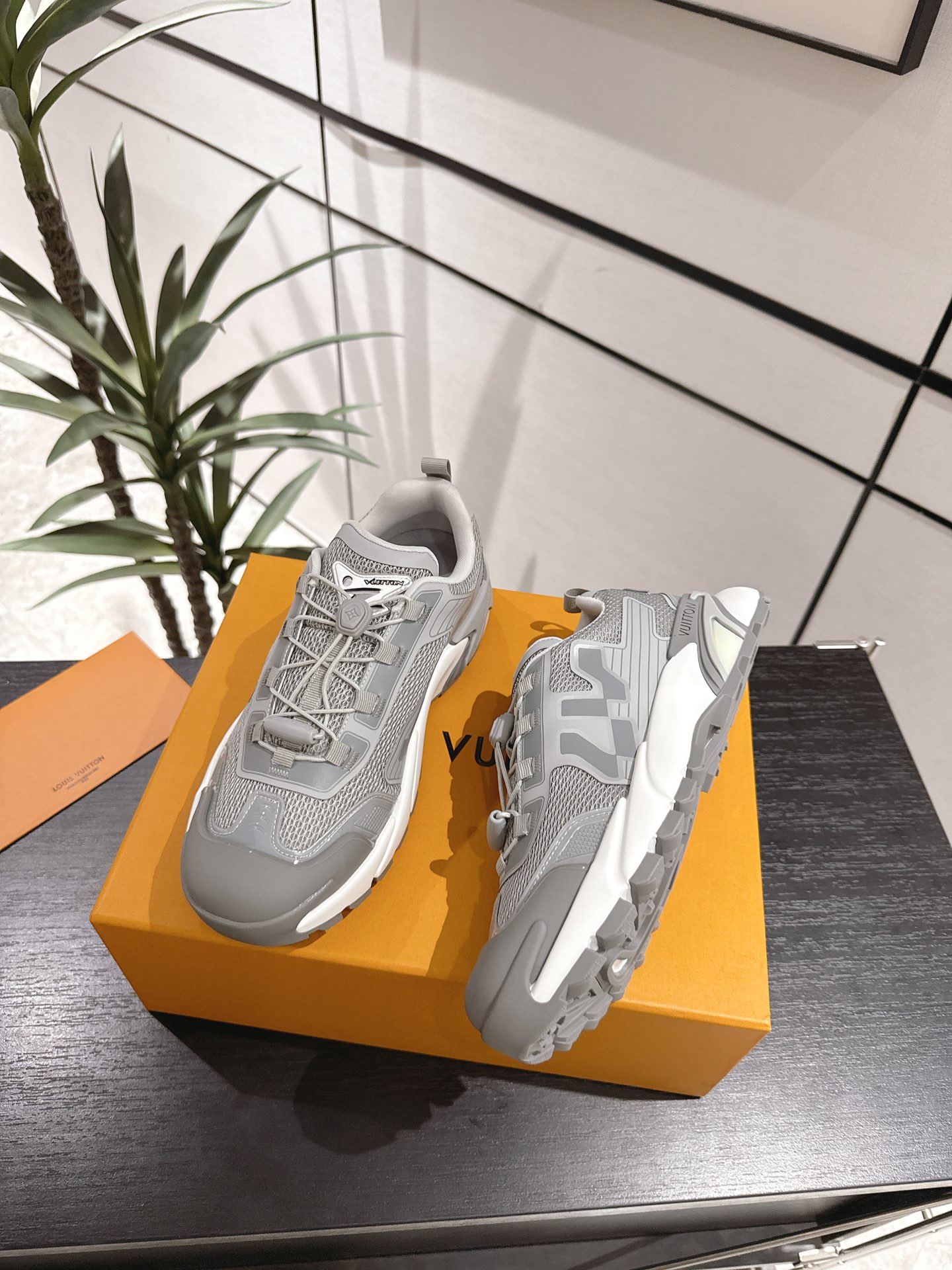 Louis Vuitton Male Running Shoes Breathable M-l-s