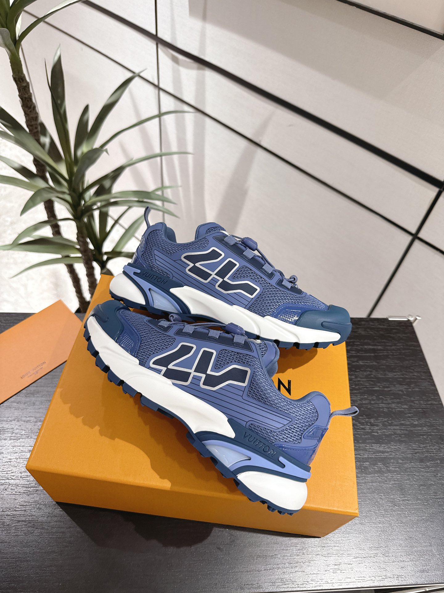 Louis Vuitton Male Running Shoes Breathable M-l-s