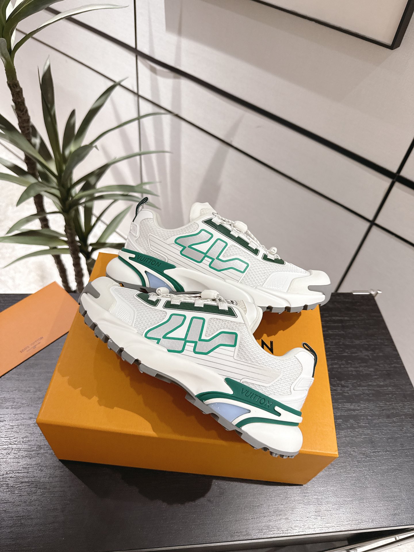 Louis Vuitton Male Running Shoes Breathable M-l-s