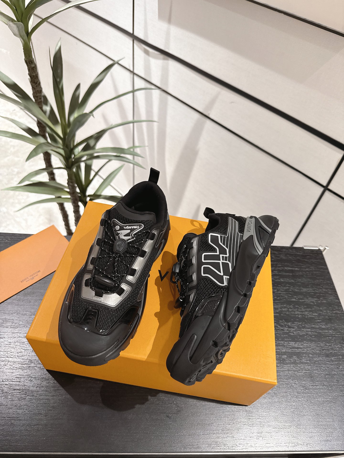 Louis Vuitton Male Running Shoes Breathable M-l-s