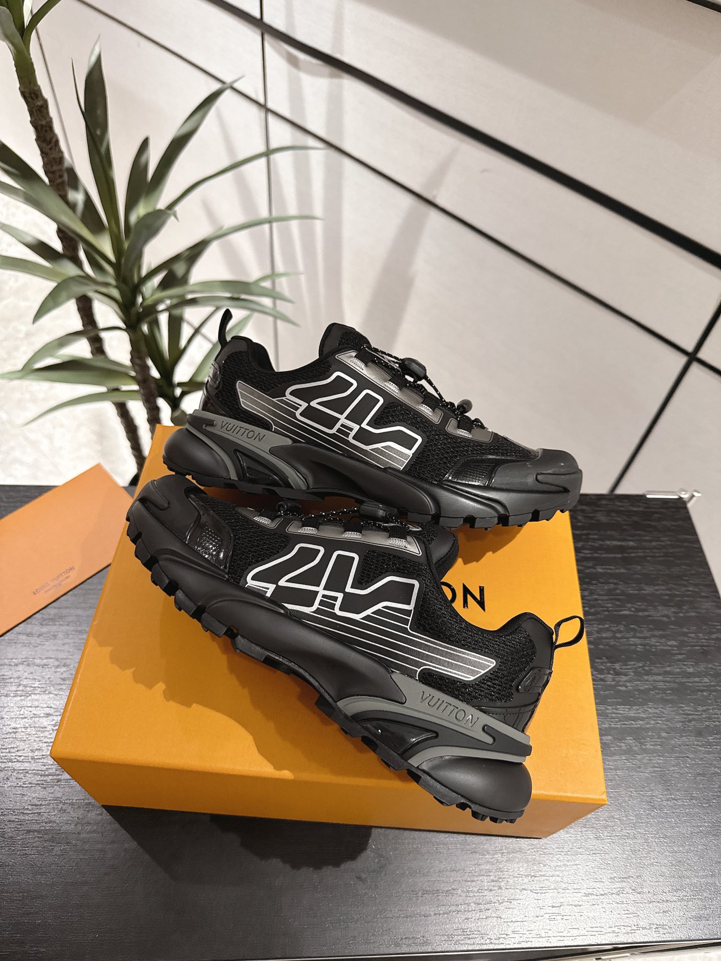 Louis Vuitton Male Running Shoes Breathable M-l-s