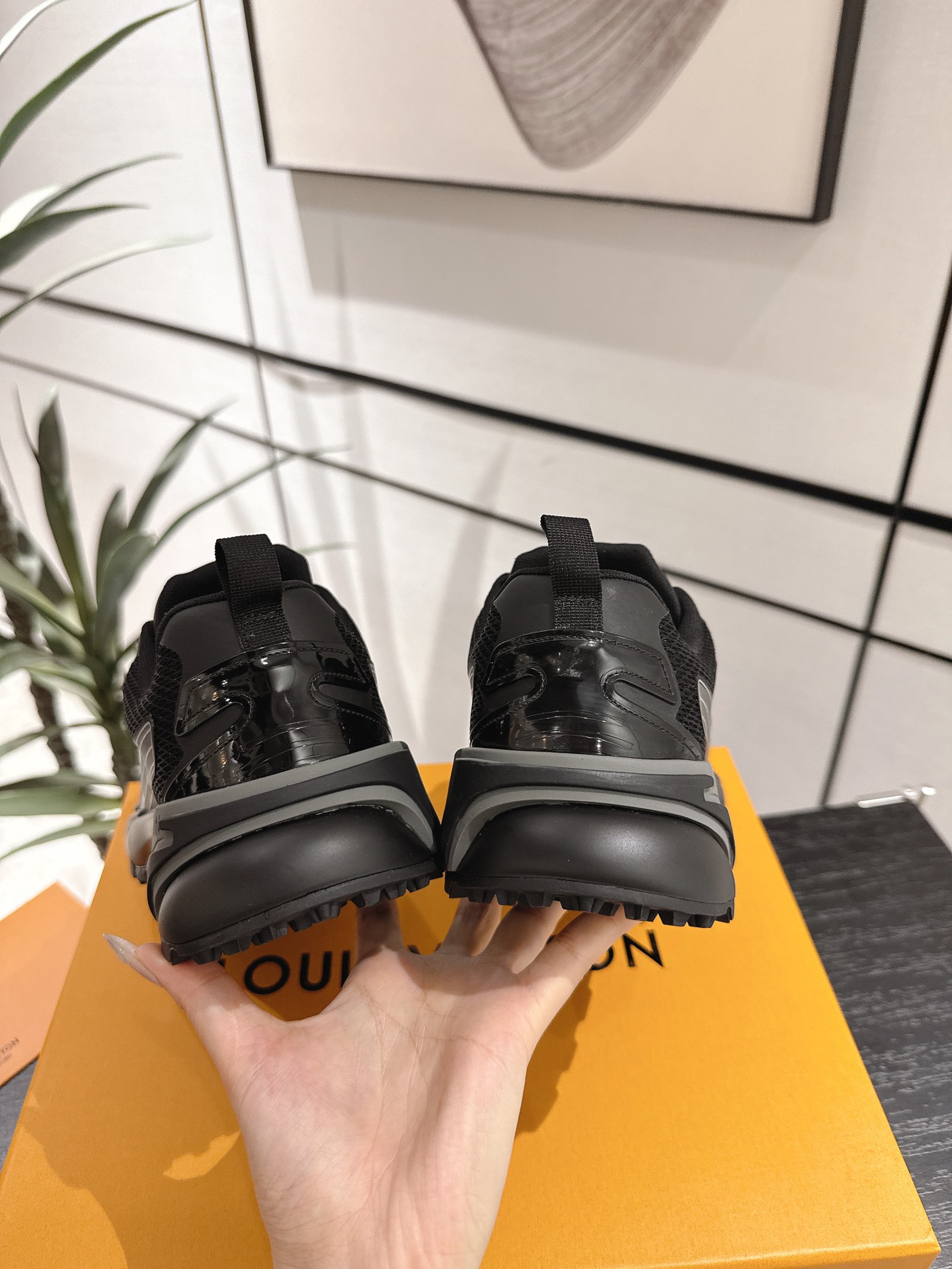 Louis Vuitton Male Running Shoes Breathable M-l-s