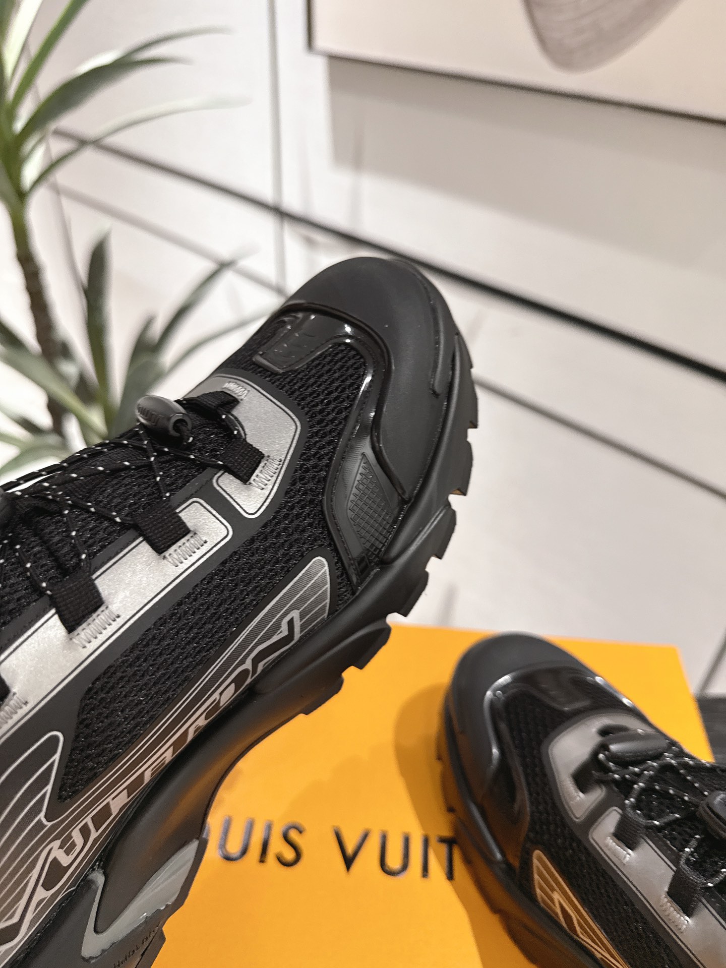 Louis Vuitton Male Running Shoes Breathable M-l-s