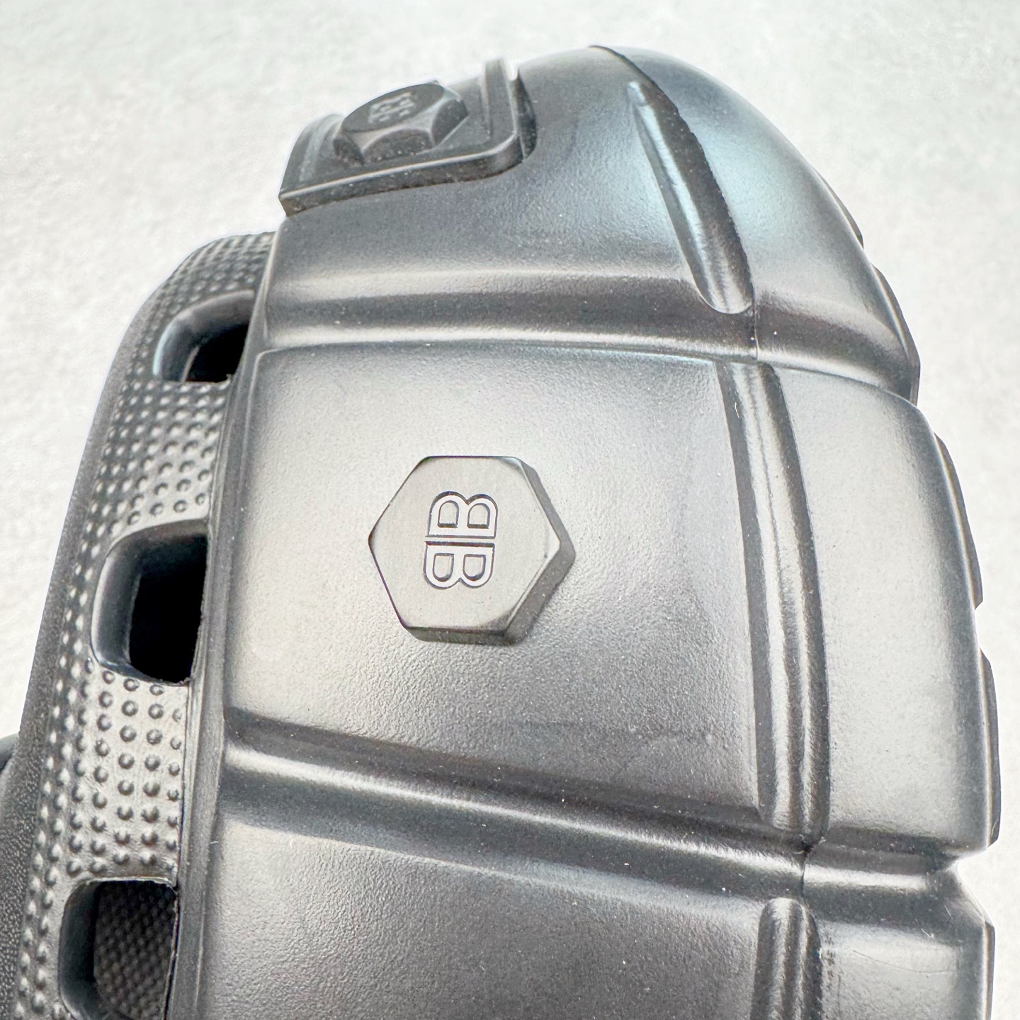 Balenciaga Crocs Sandals L-s