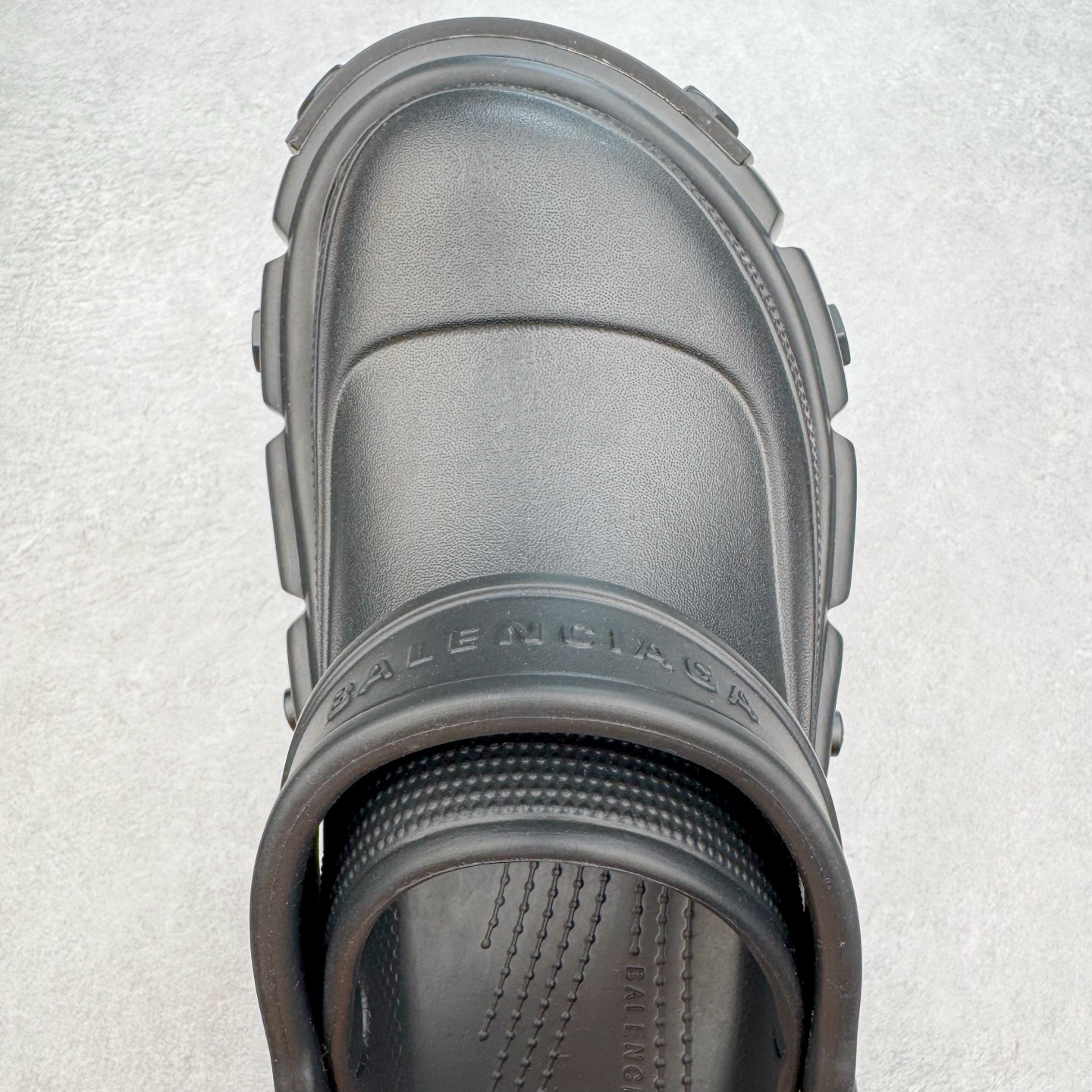 Balenciaga Crocs Sandals L-s