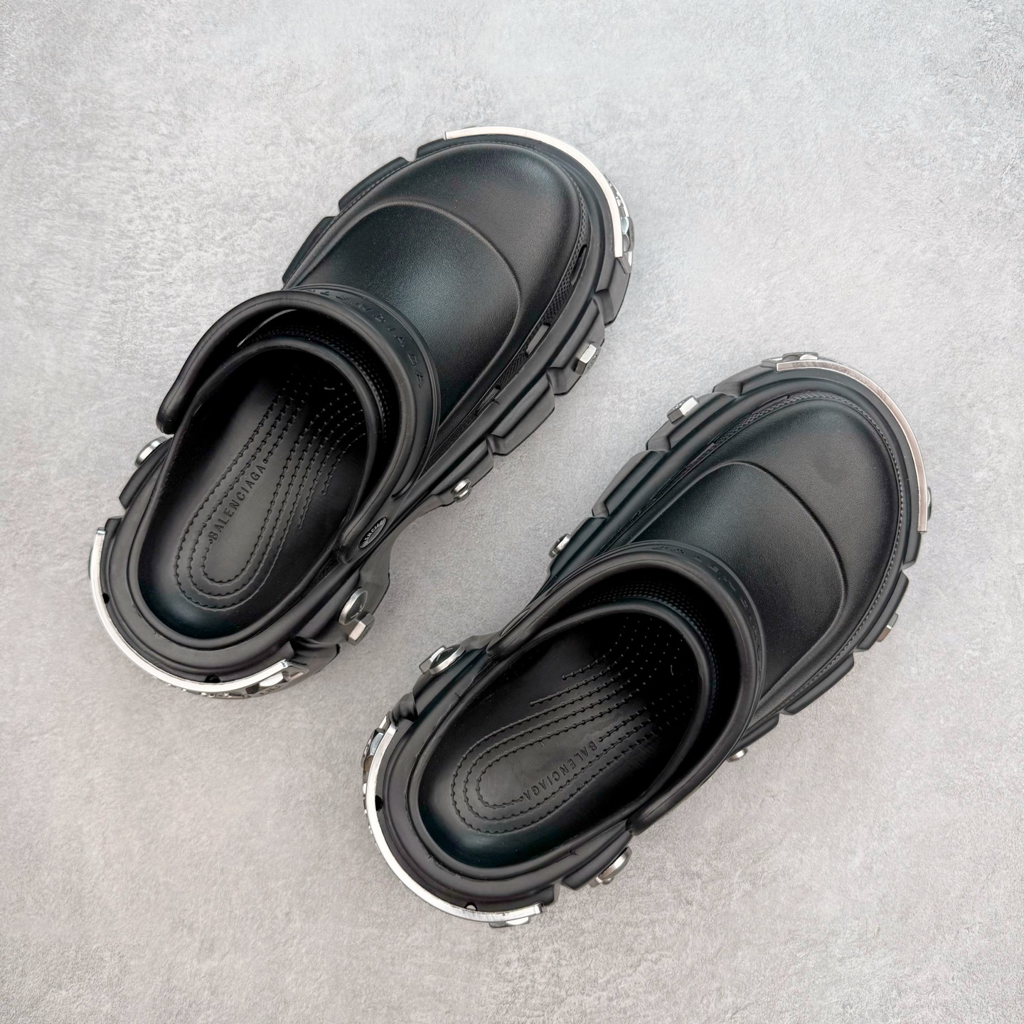 Balenciaga Crocs Sandals L-s